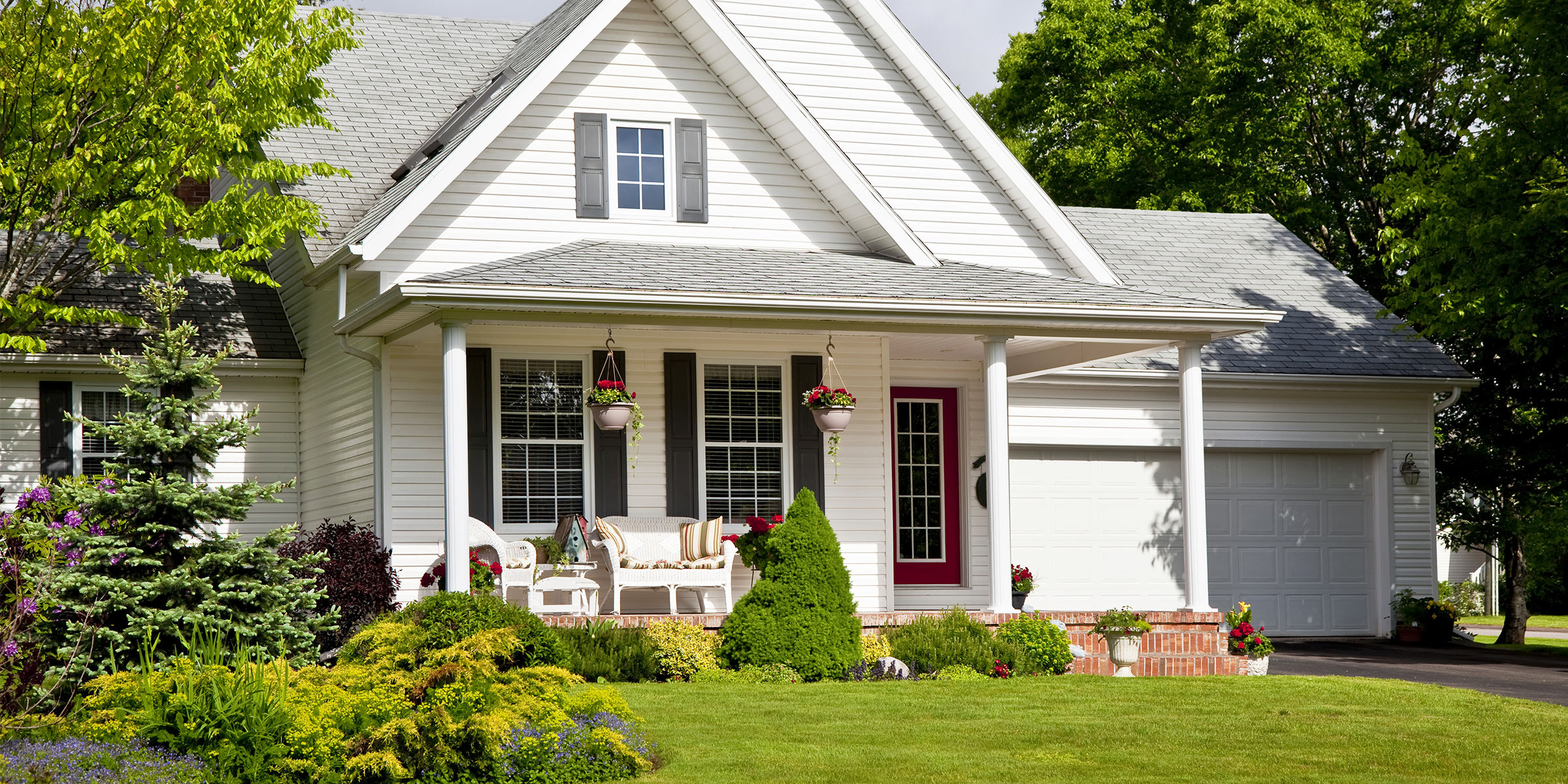 A nice suburban home | Source: Shutterstock