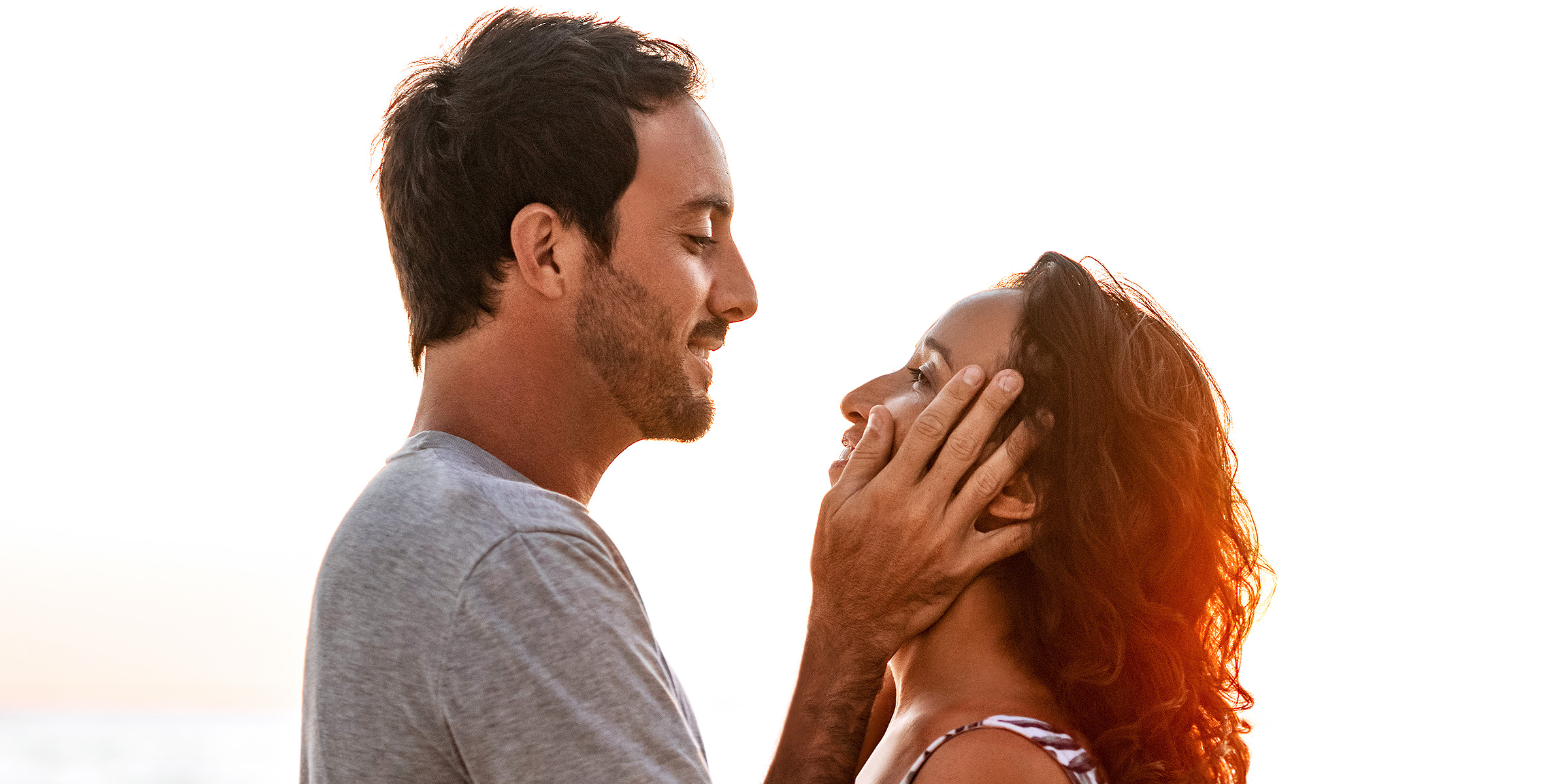 Couple gazing into each others eyes | Source: Shutterstock