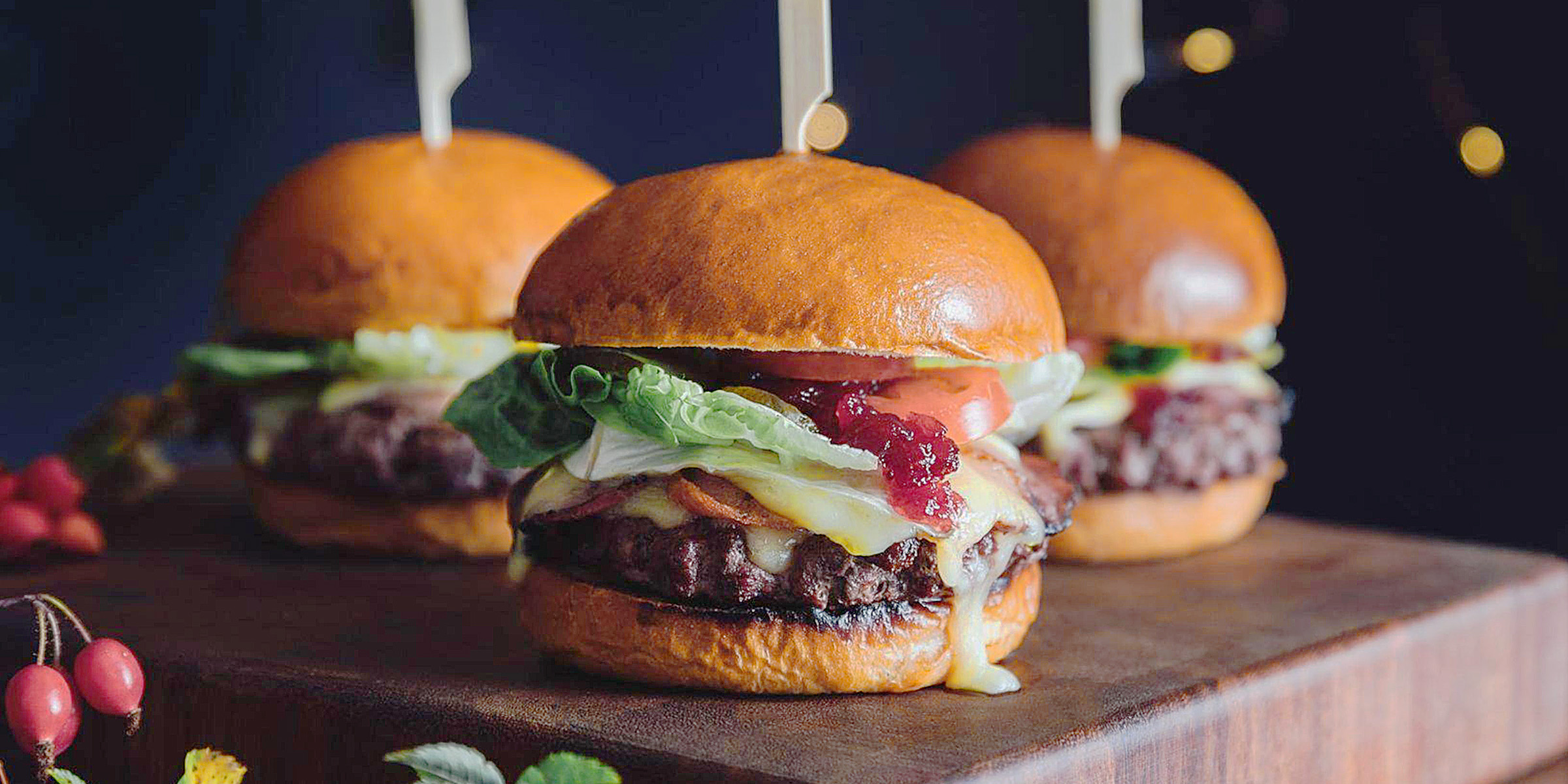 Burgers on a plate | Source: Shutterstock