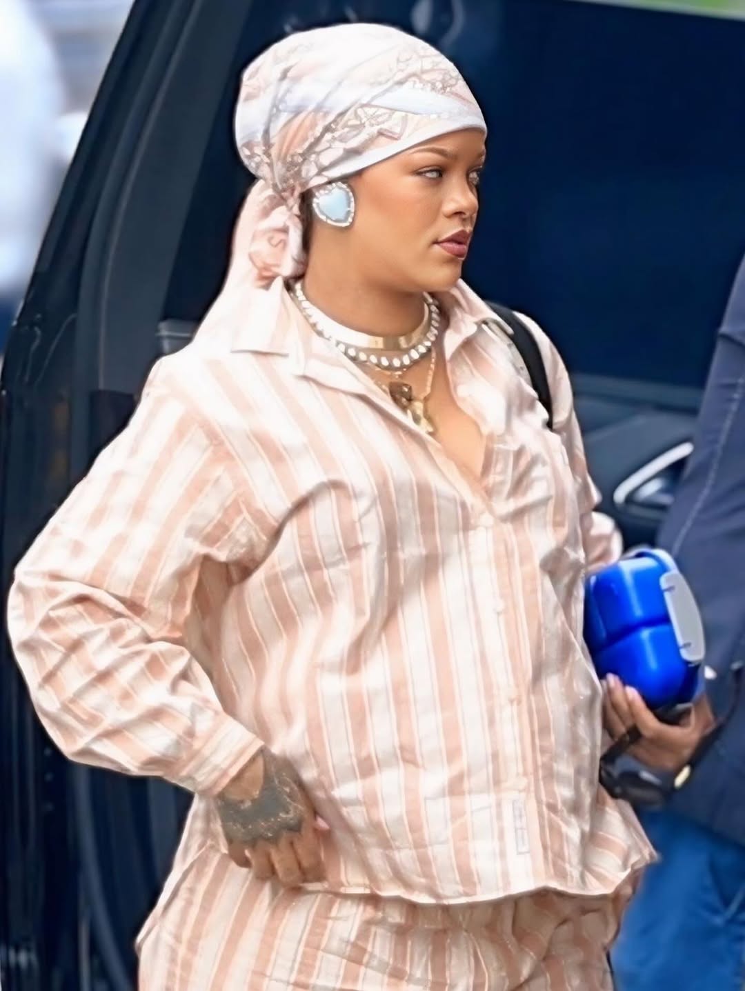 Rihanna is seen running errands in Los Angeles on August 17, 2025. | Source: Instagram/justjared