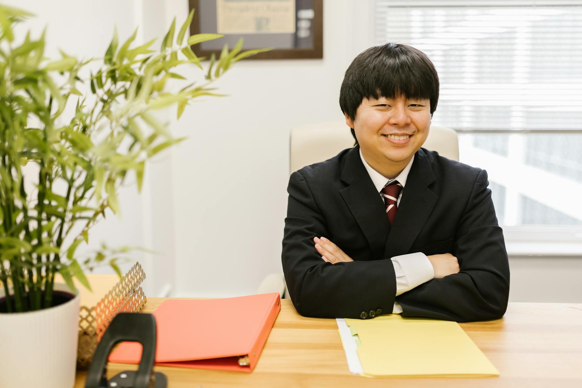 A man sitting in his office | Source: Pexels