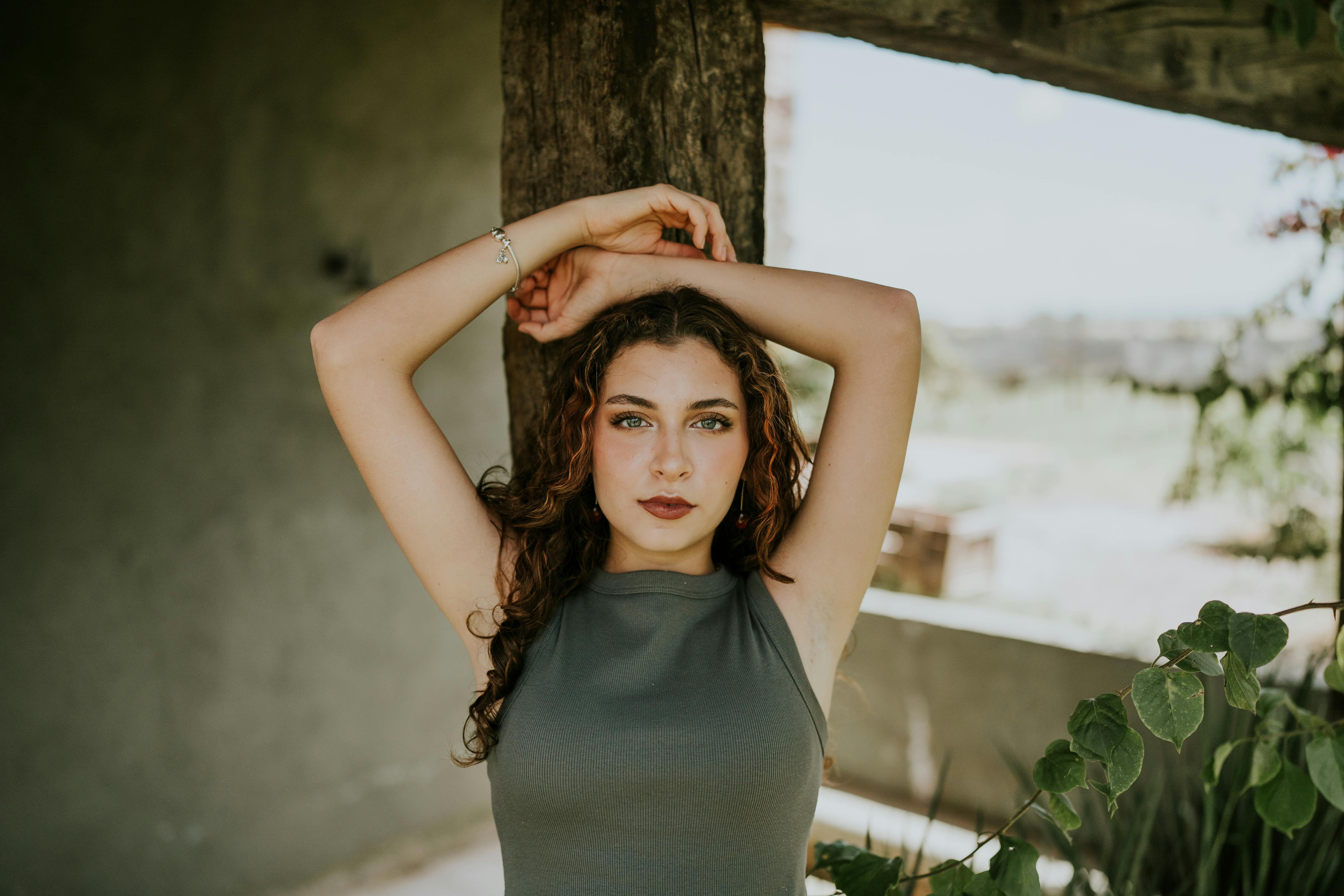 A woman posing for pictures | Source: Pexels