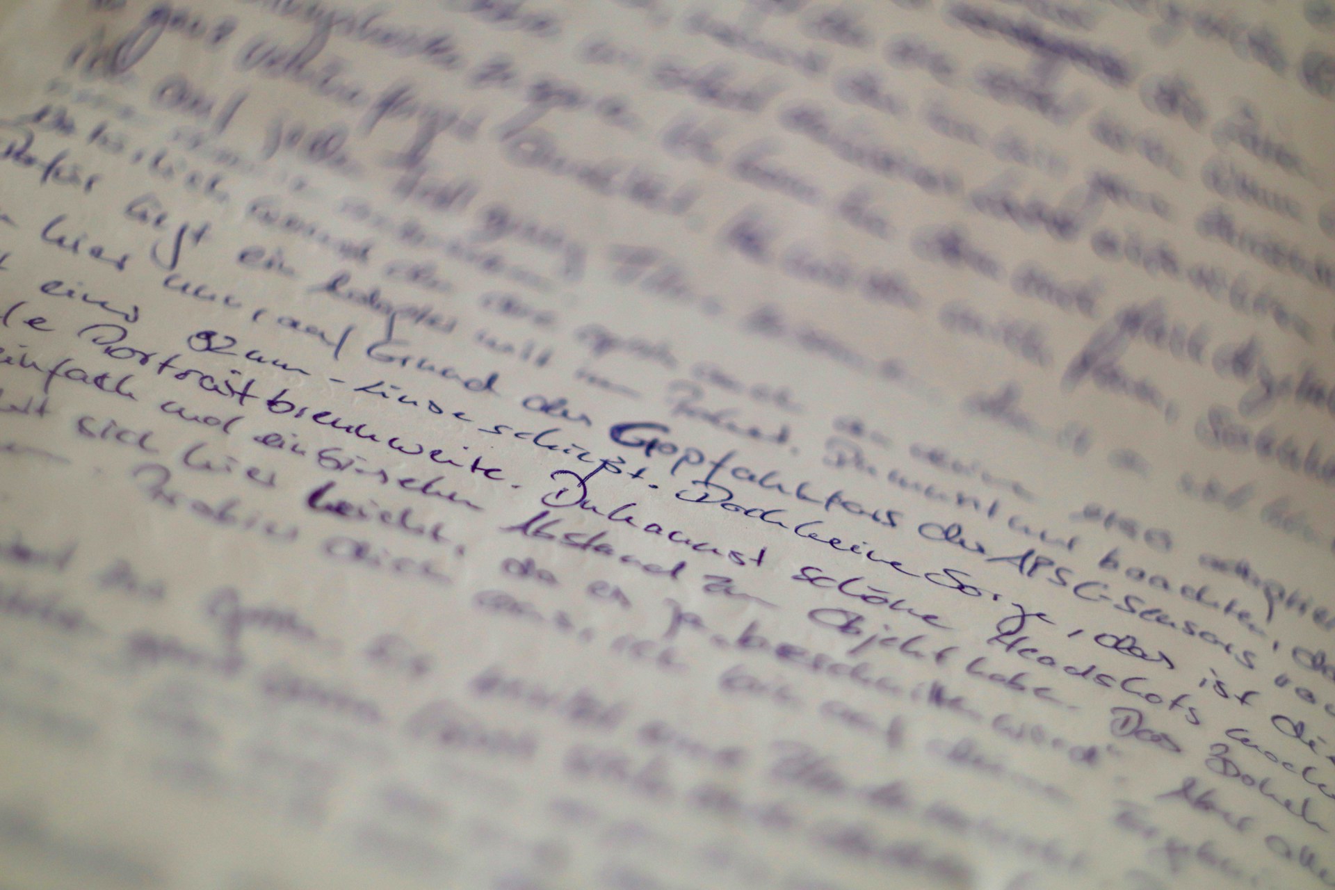 A handwritten letter | Source: Unsplash