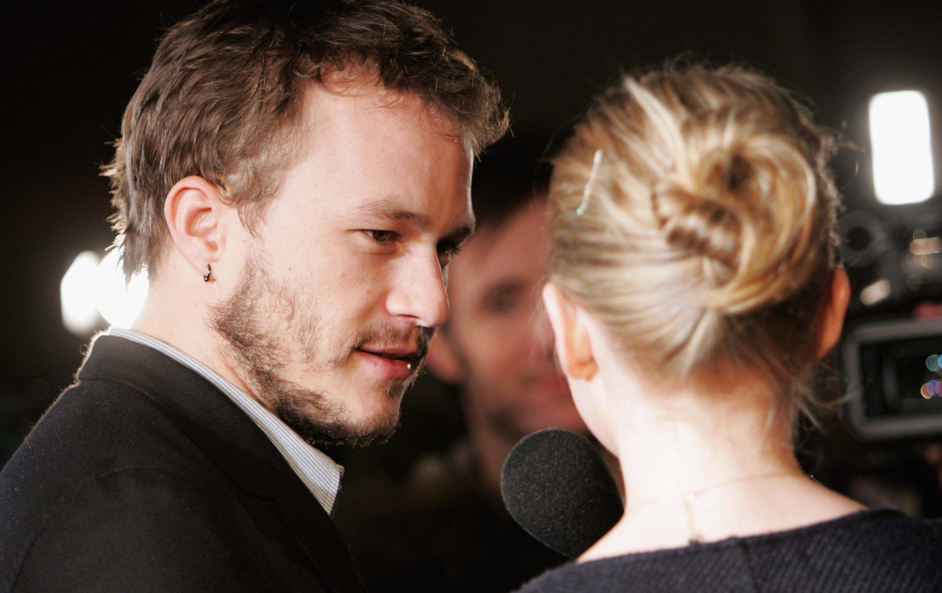 Heath Ledger and Michelle Williams arrive at The London Party at the Spencer House on February 18, 2006 | Source: Getty Images