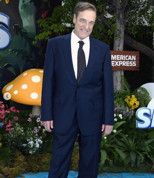 John Goodman attends a movie premiere, dated July 2025 | Source: Instagram/people