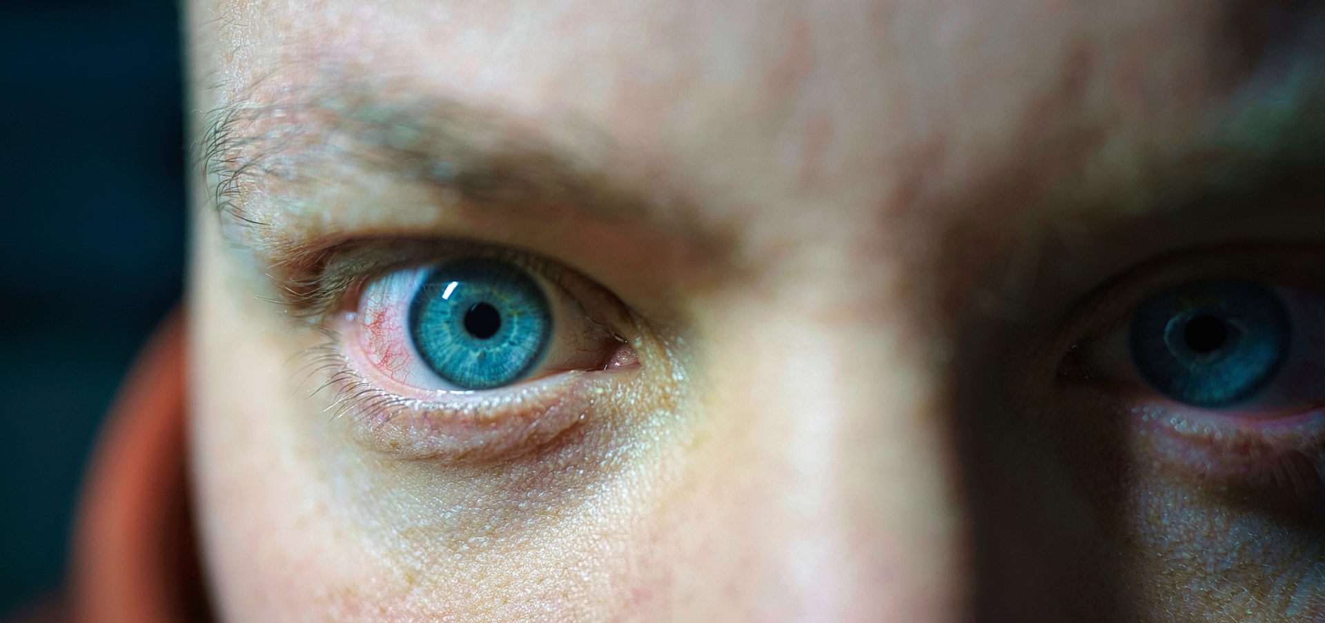 A man staring in shock | Source: Unsplash