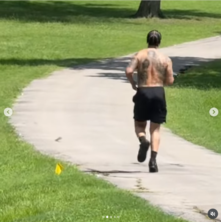 A screengrab from Drake's carousel, posted on June 28, 2025. | Source: Instagram/champagnepapi