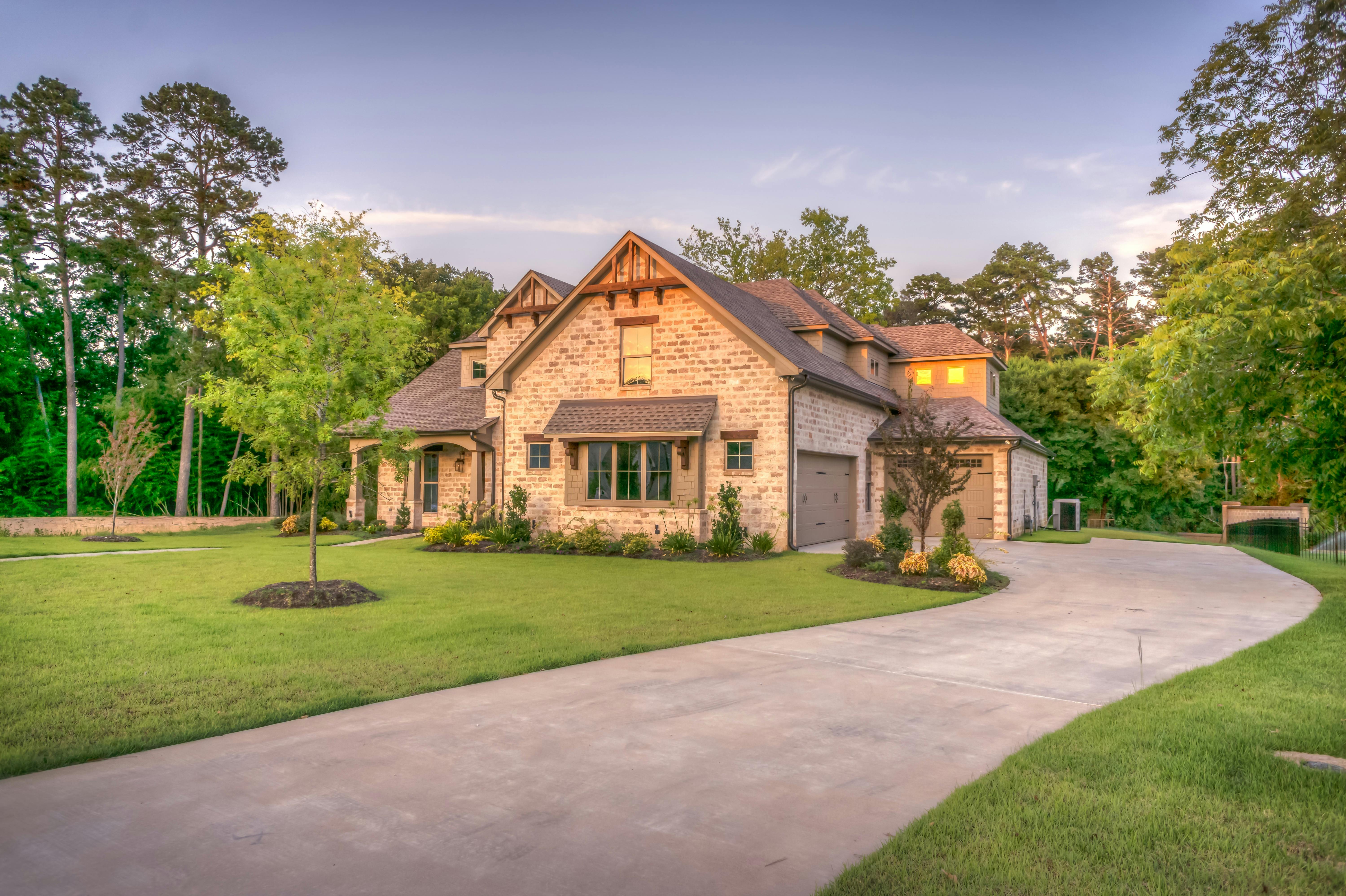 The exterior of a home | Source: Pexels