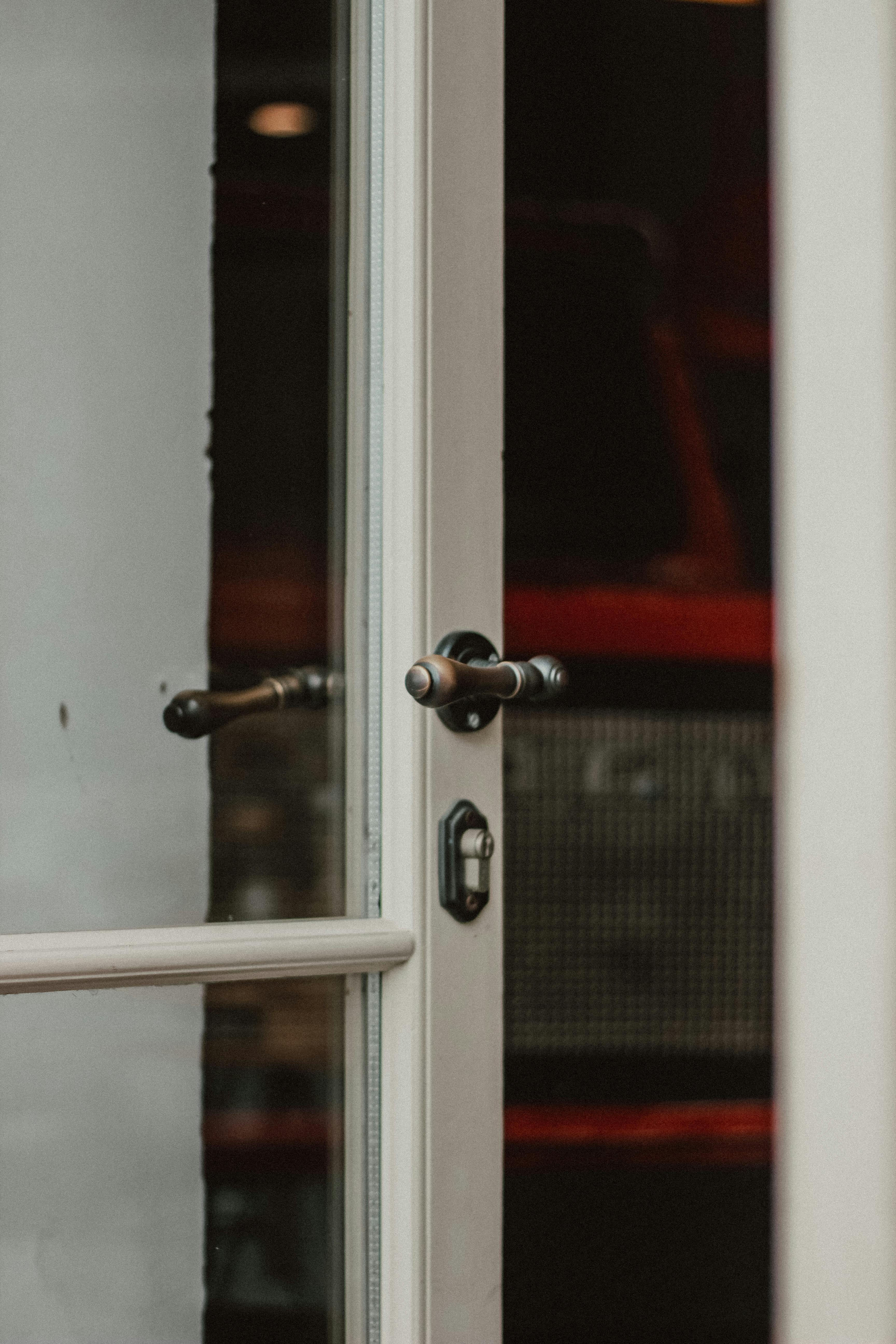 A closed door | Source: Pexels