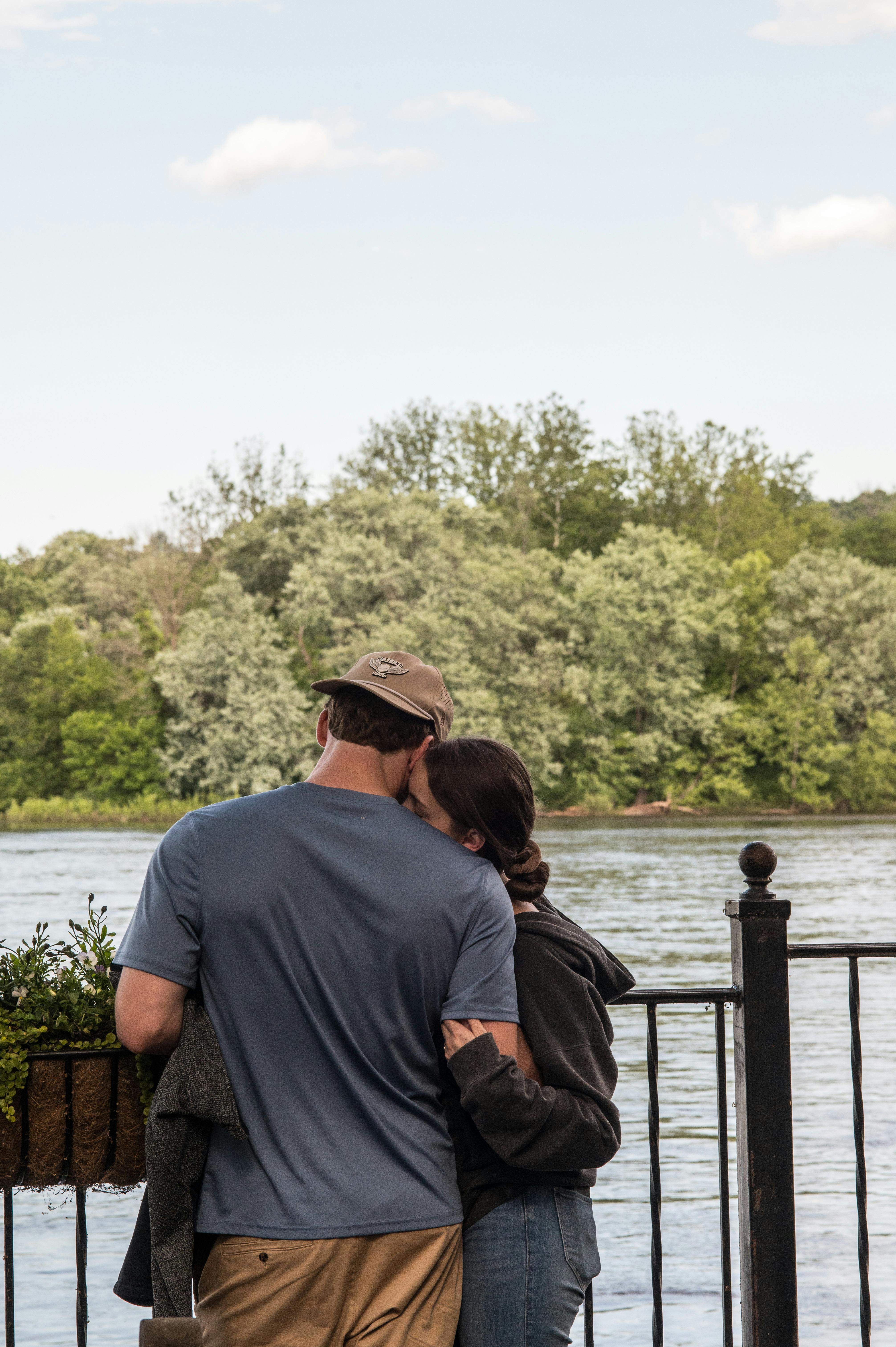 Couple bonding | Source: Pexels