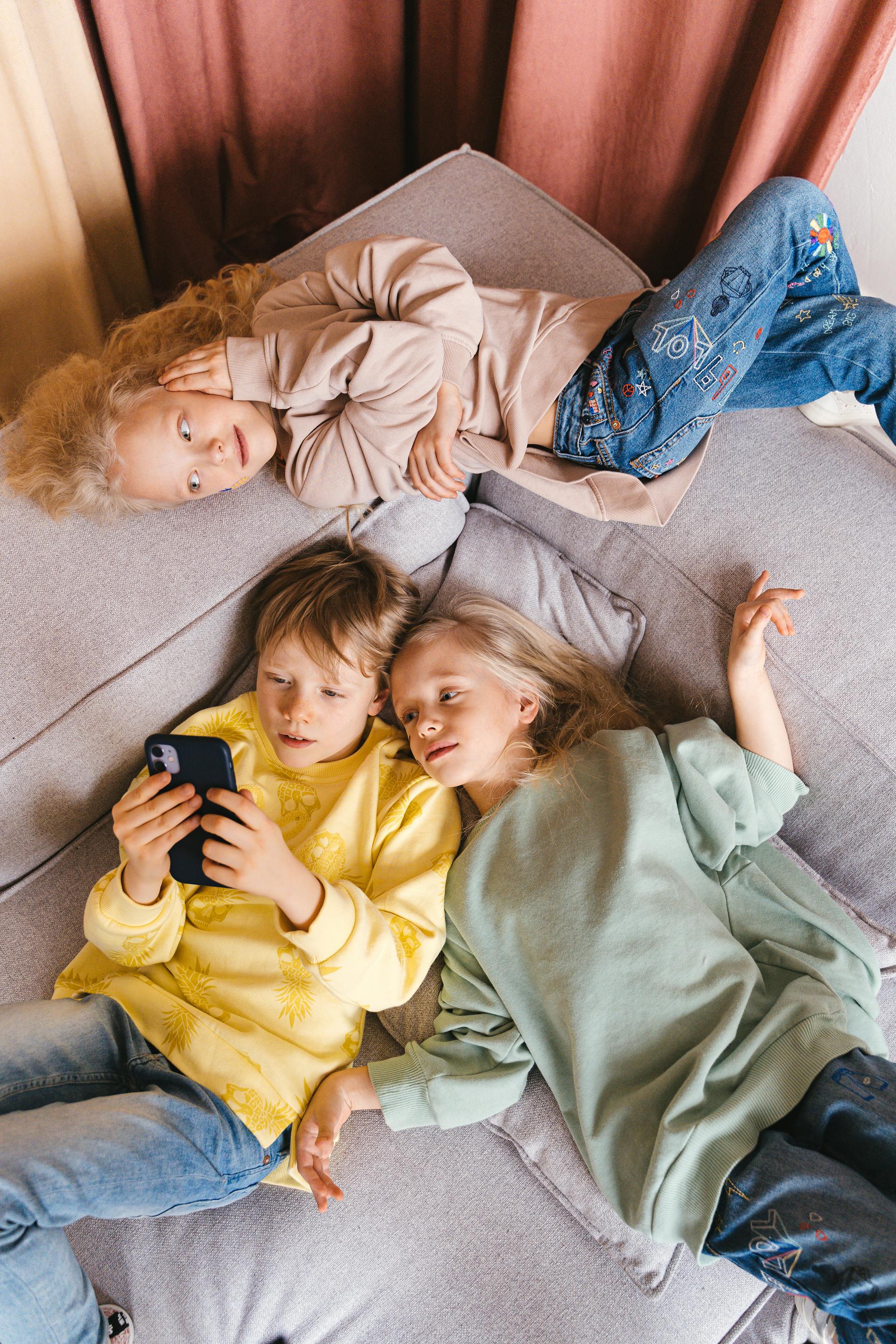 Three young children | Source: Pexels