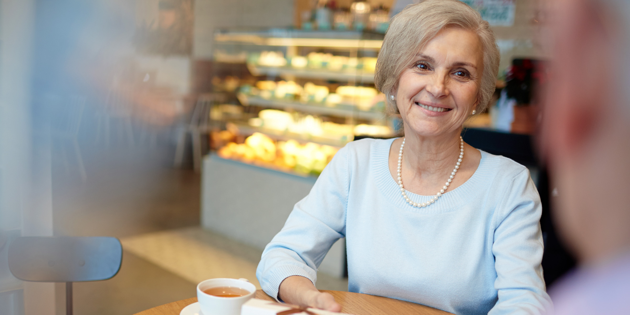 A woman on a date | Source: Shutterstock