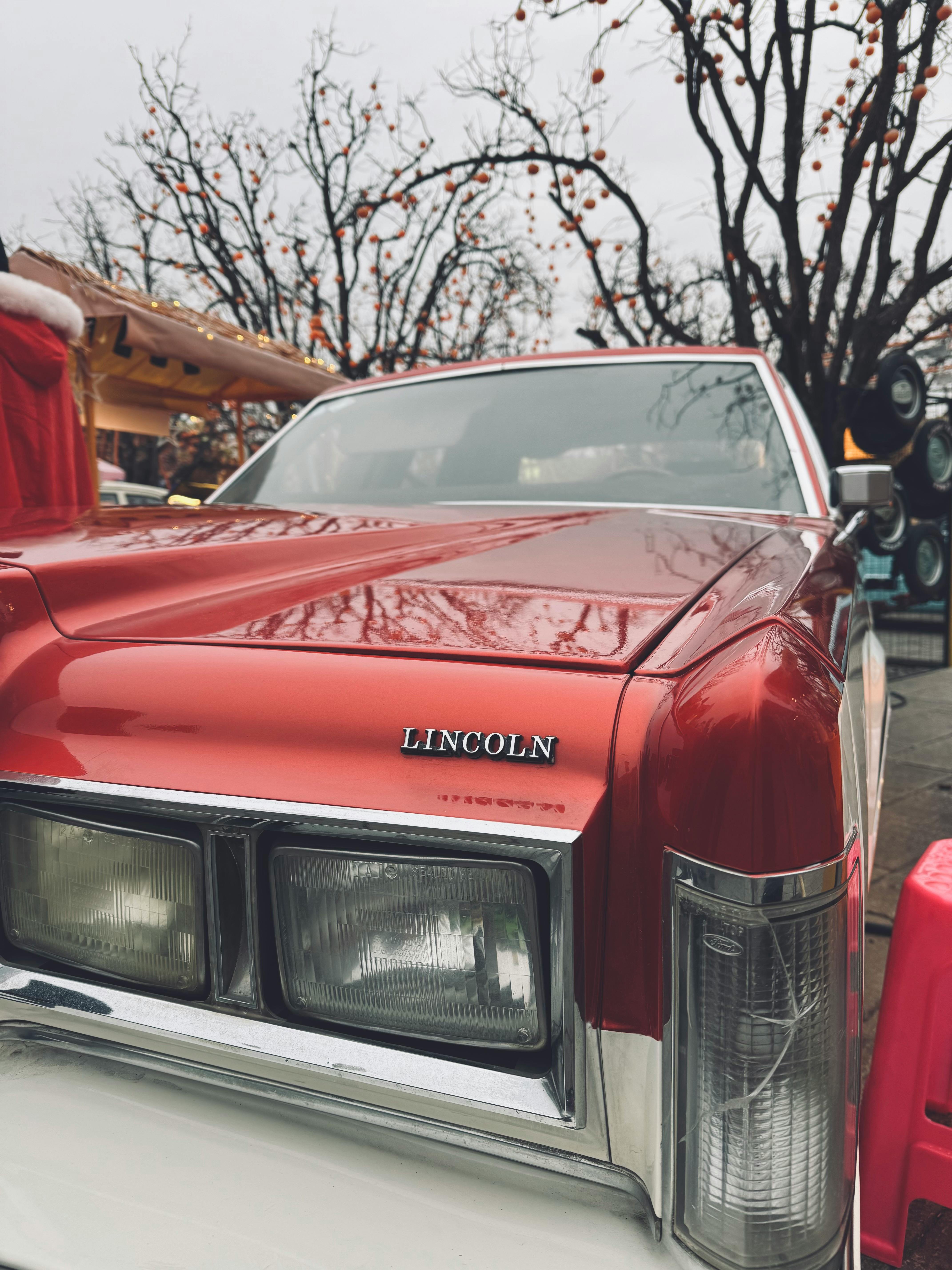 An old red car | Source: Pexels