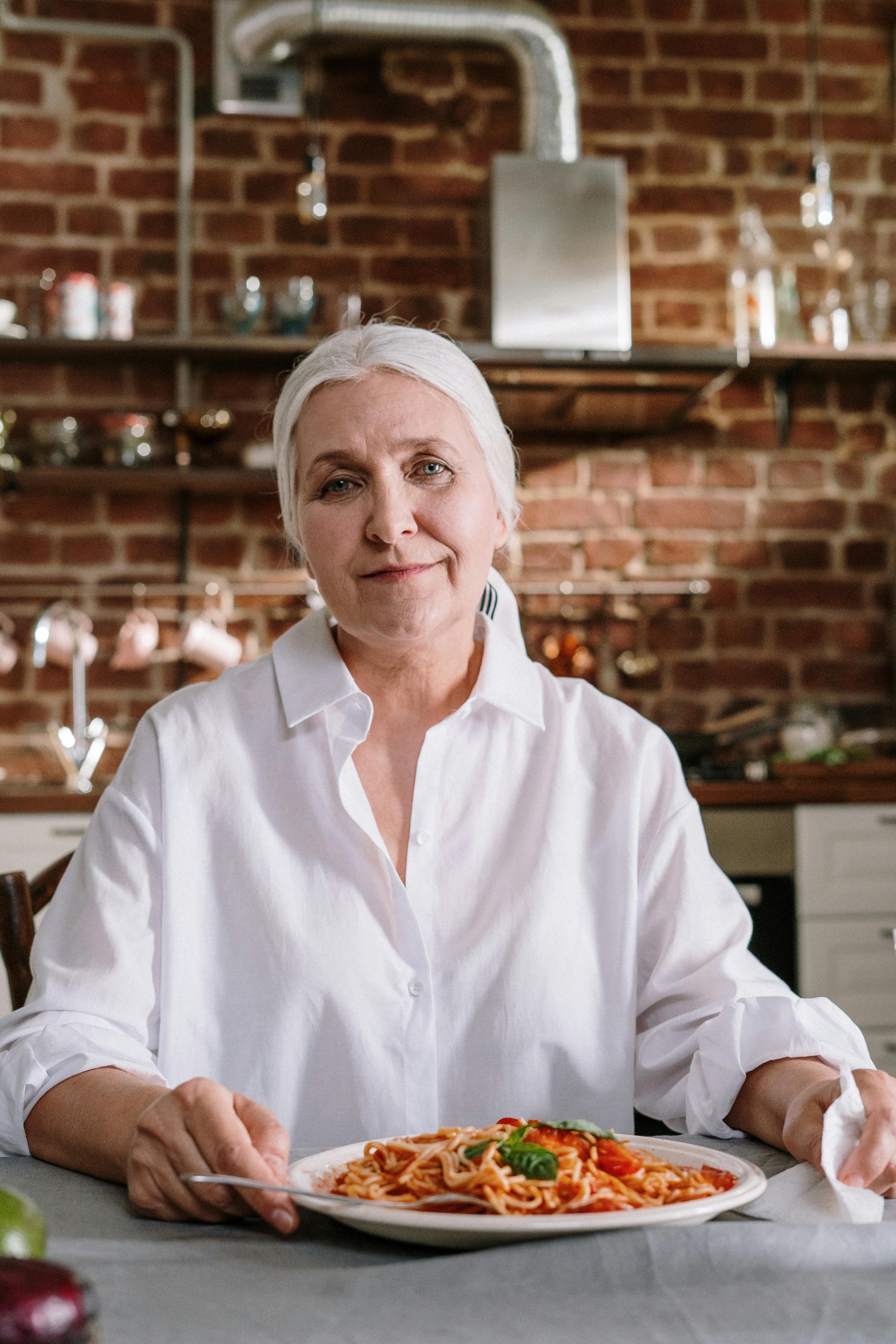 A smiling grandmother | Source: Pexels