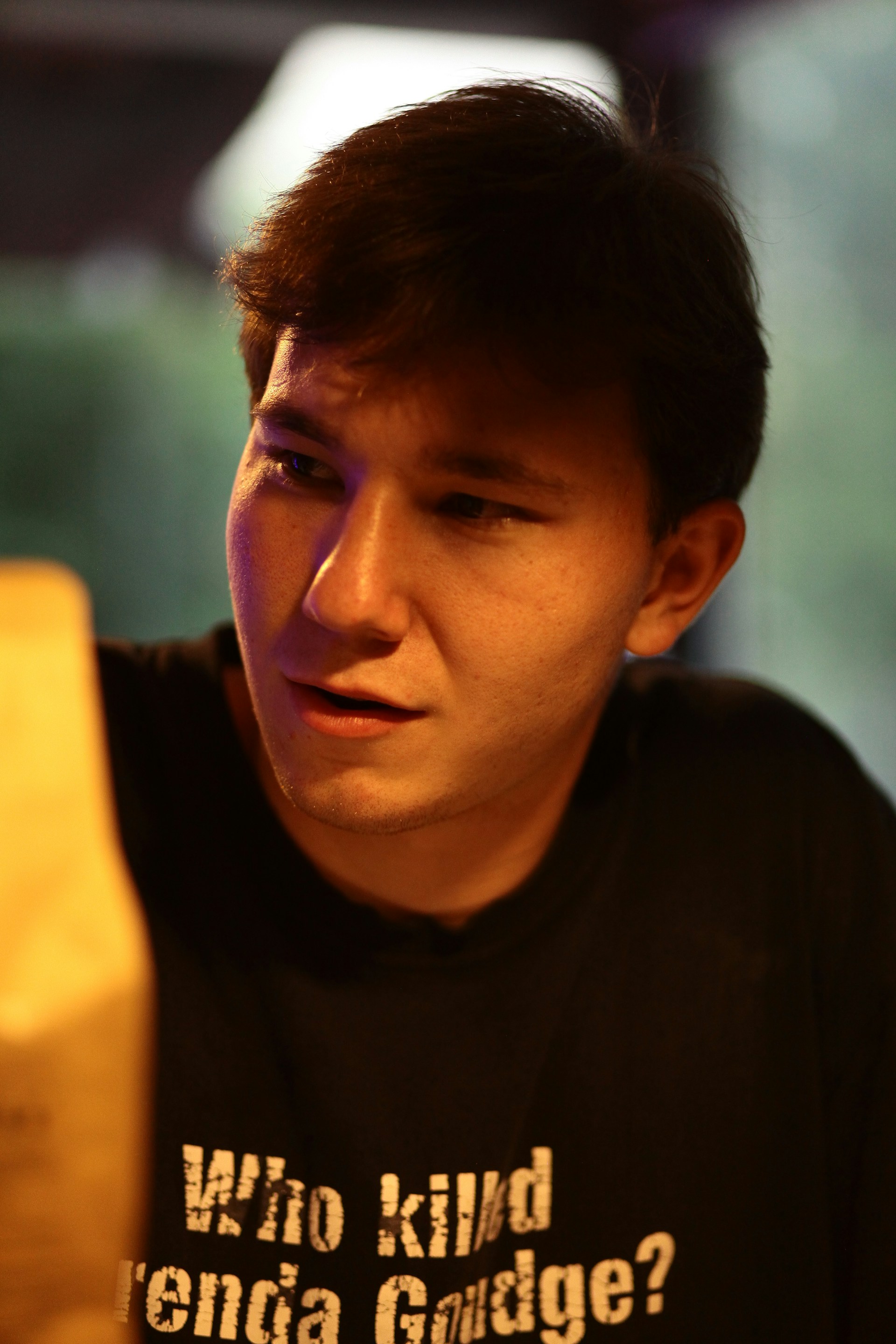 A man staring at someone in shock | Source: Unsplash