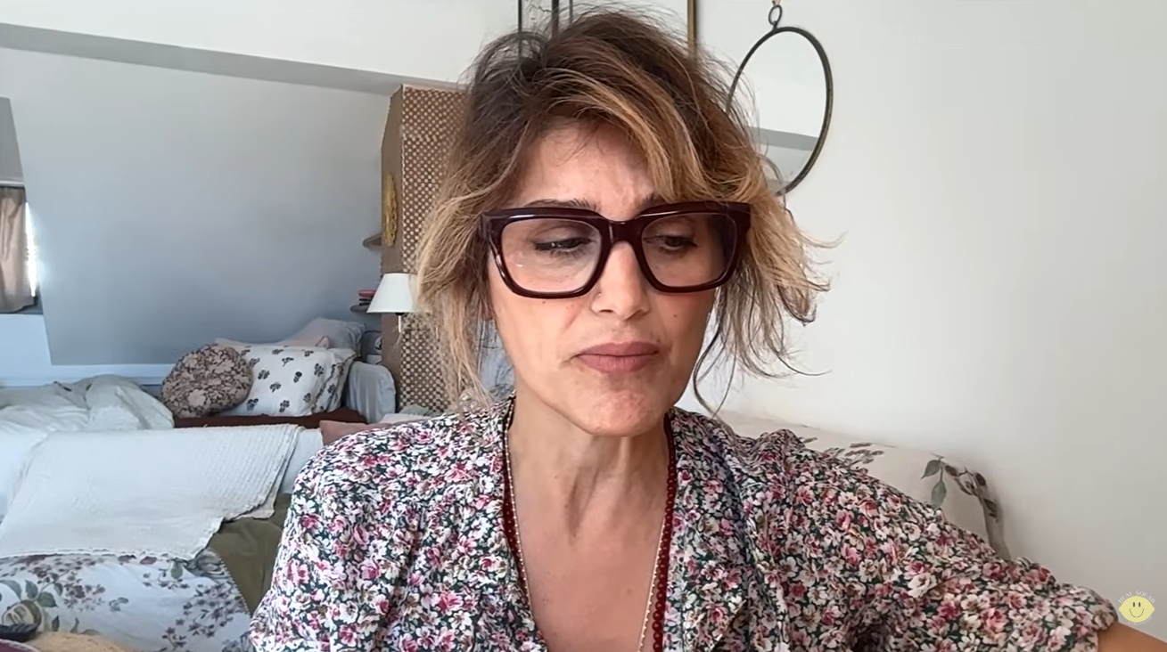 Jennifer Esposito during her interview on the "Heal Squad" podcast, published August 11, 2026. | Source: YouTube/Maria Menounos