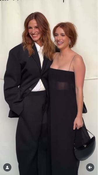 Celebrated actress Julia Roberts and Emma Roberts from a video posted on September 10, 2025 | Source: Instagram/mamamiaus