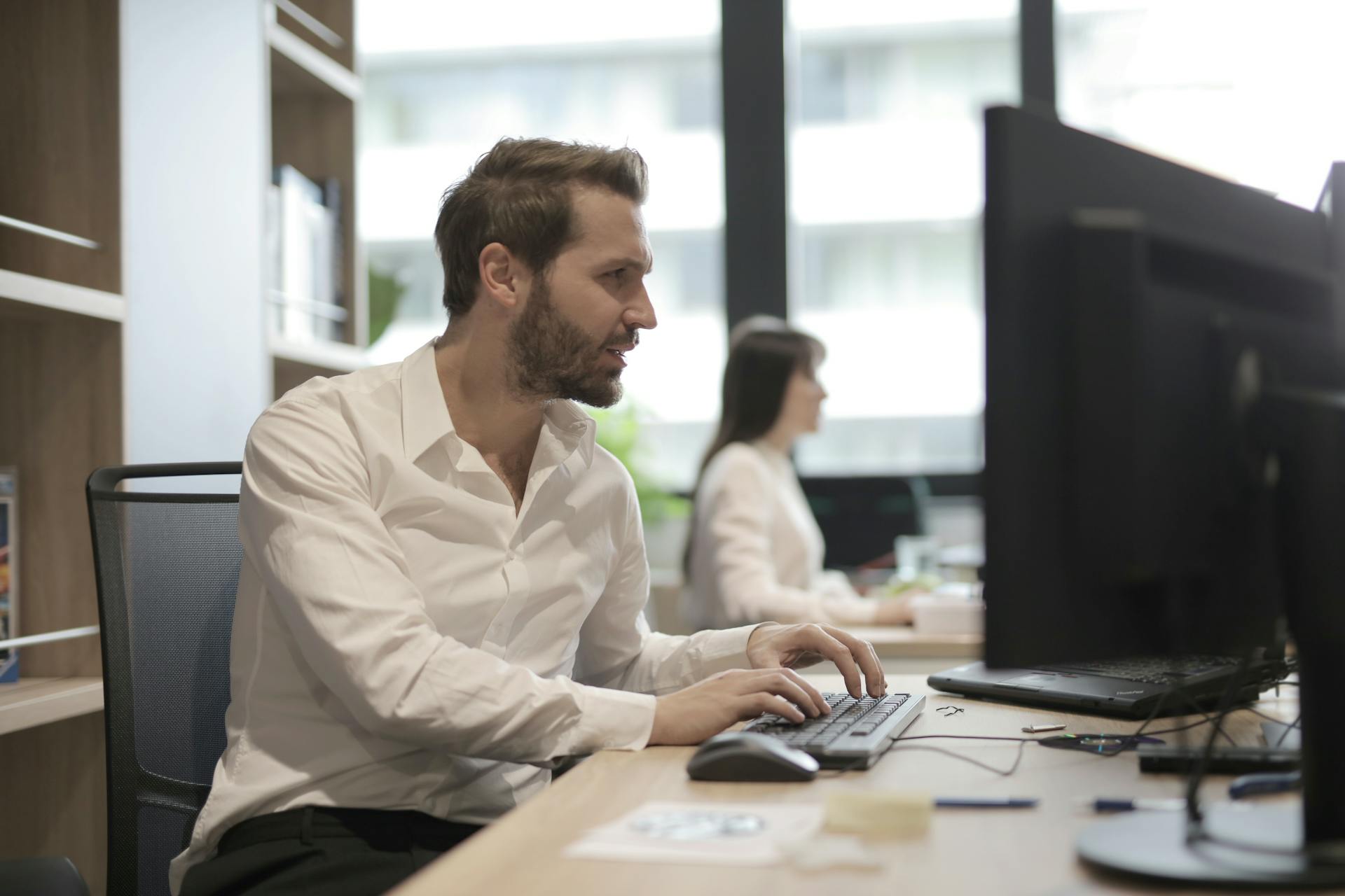 A man working in the office | Source: Pexels