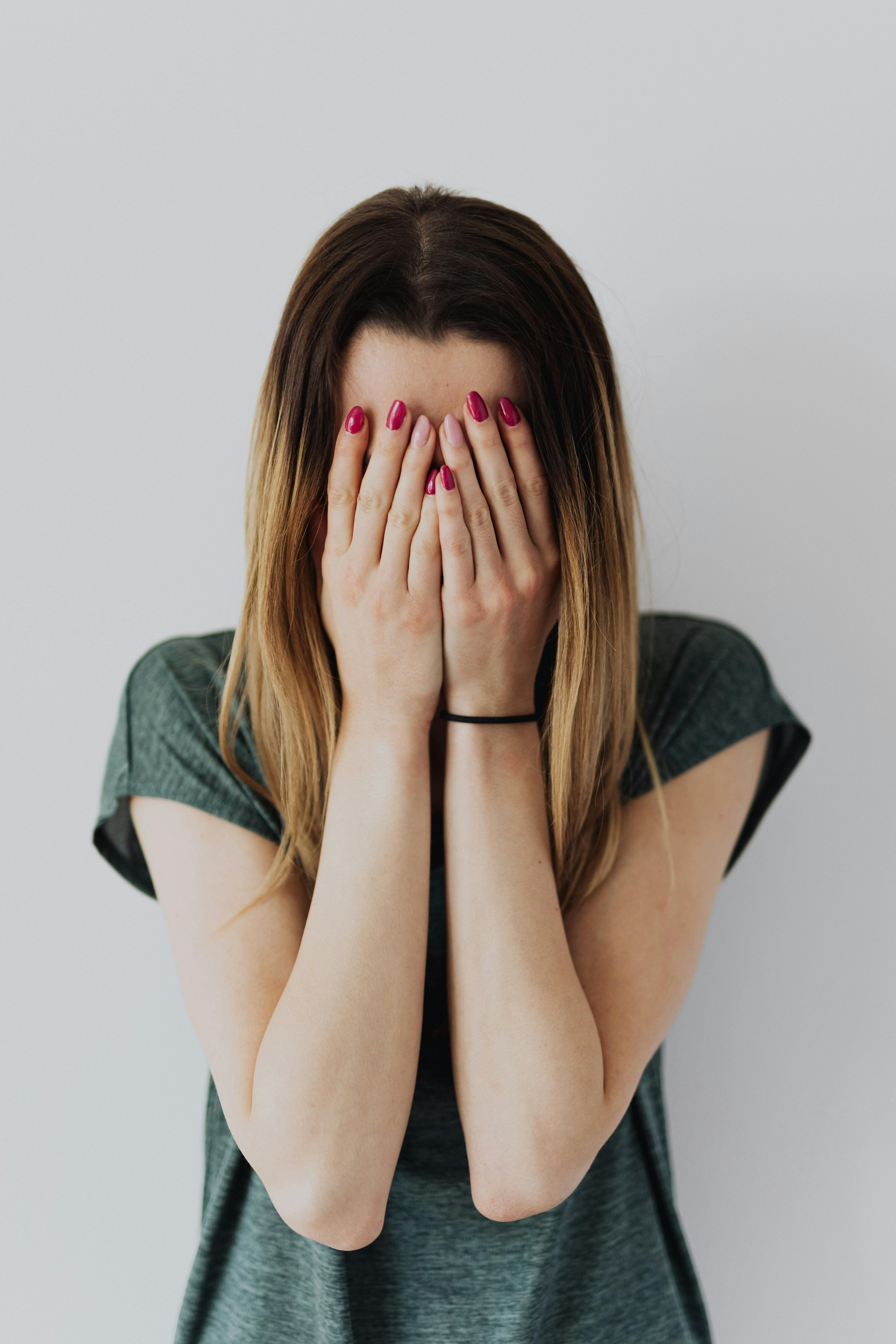 A disheartened woman | Source: Pexels