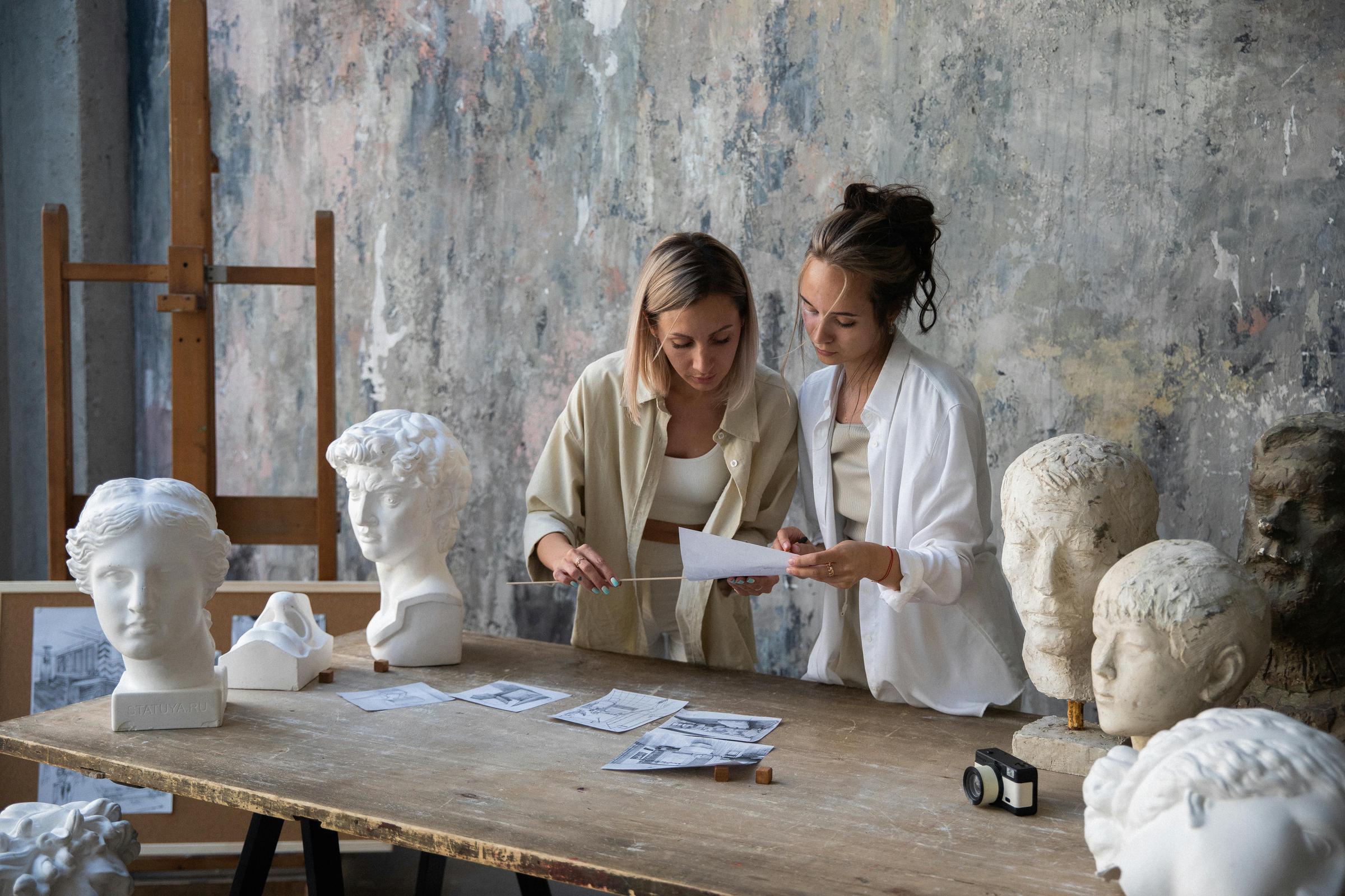 Two women planning something | Source: Pexels