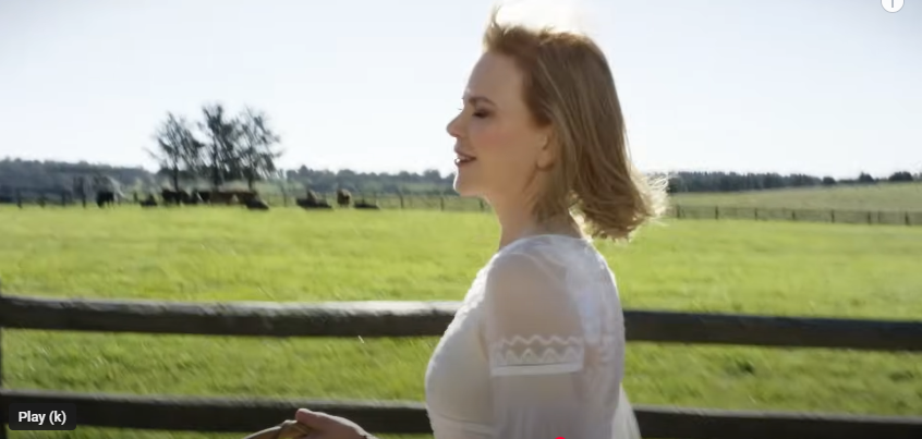 Nicole Kidman walking at her Australian property from a video posted on Jul 20, 2015 | Source: YouTube/@Vogue
