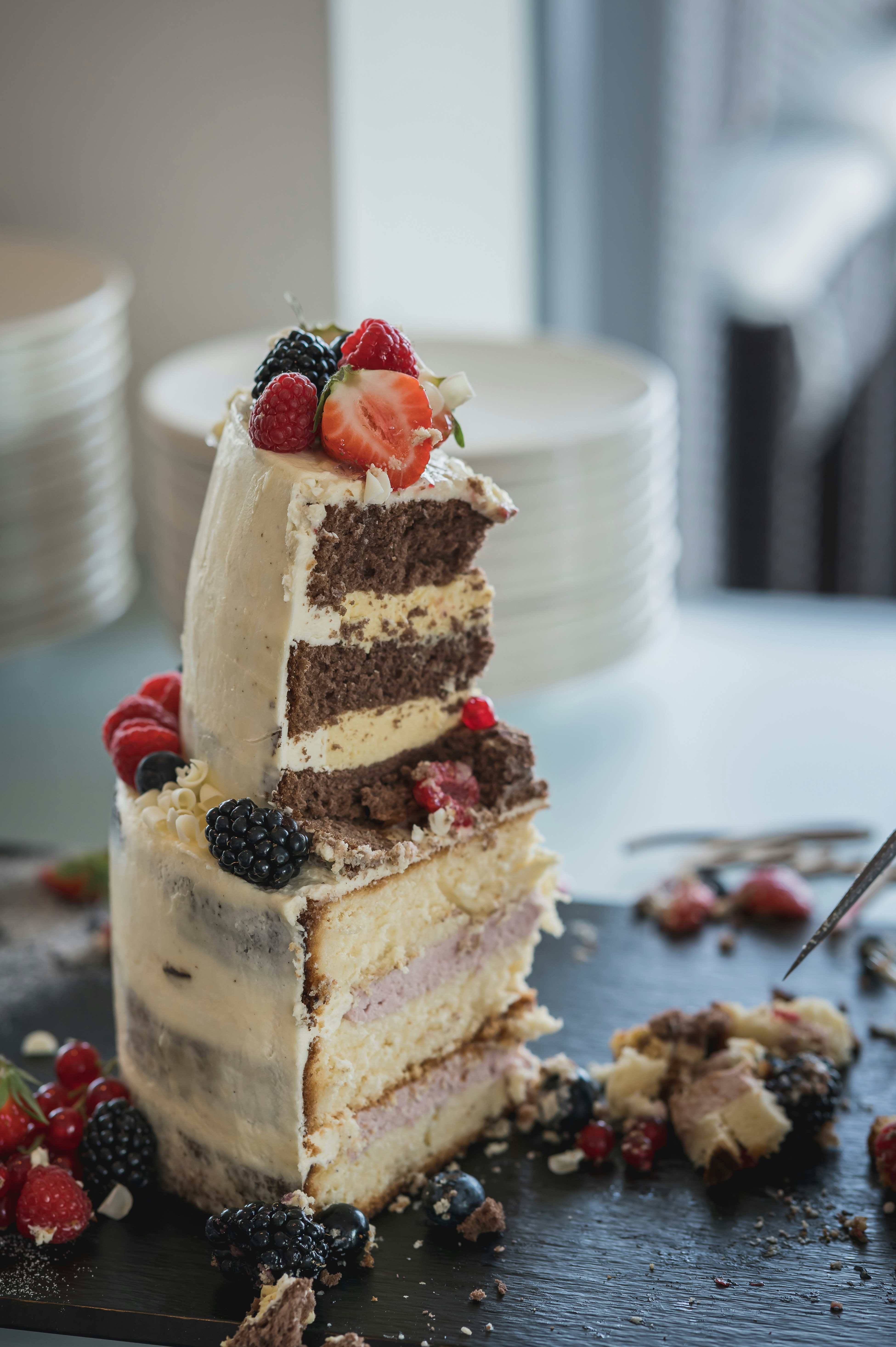 A cut wedding cake | Source: Unsplash