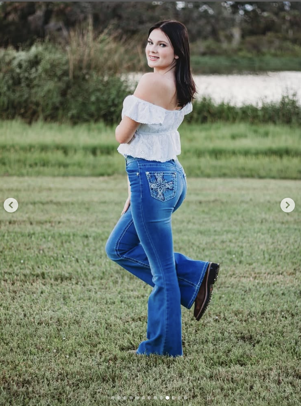 One of Anna Kepner's senior photos, posted on October 2, 2025. | Source: Instagram/anna.kepner16