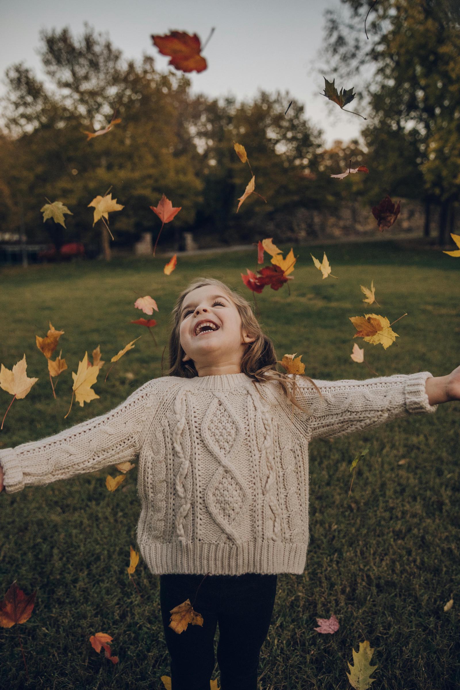 A happy little girl | Source: Pexels