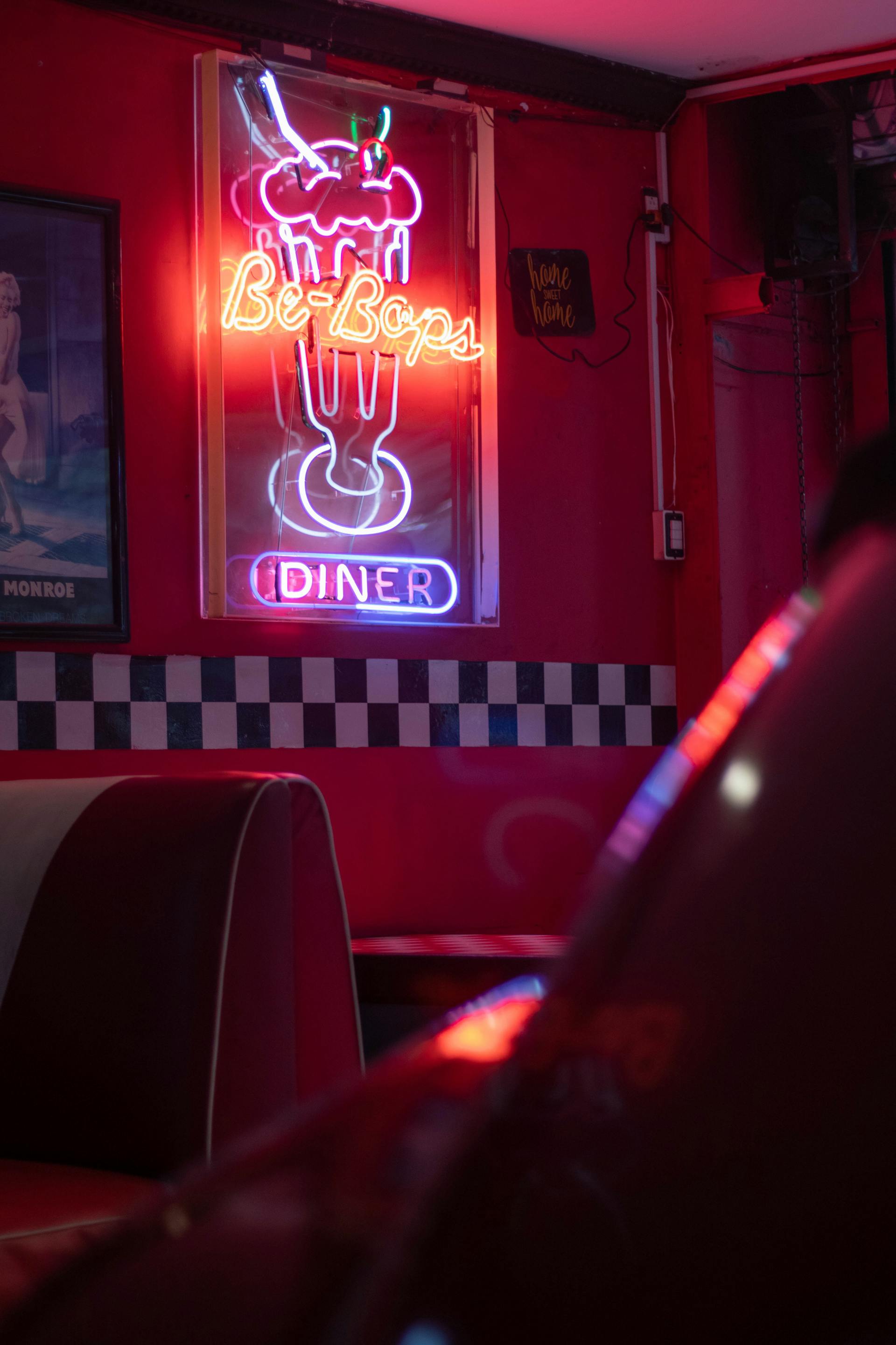 A neon sign in a diner | Source: Pexels