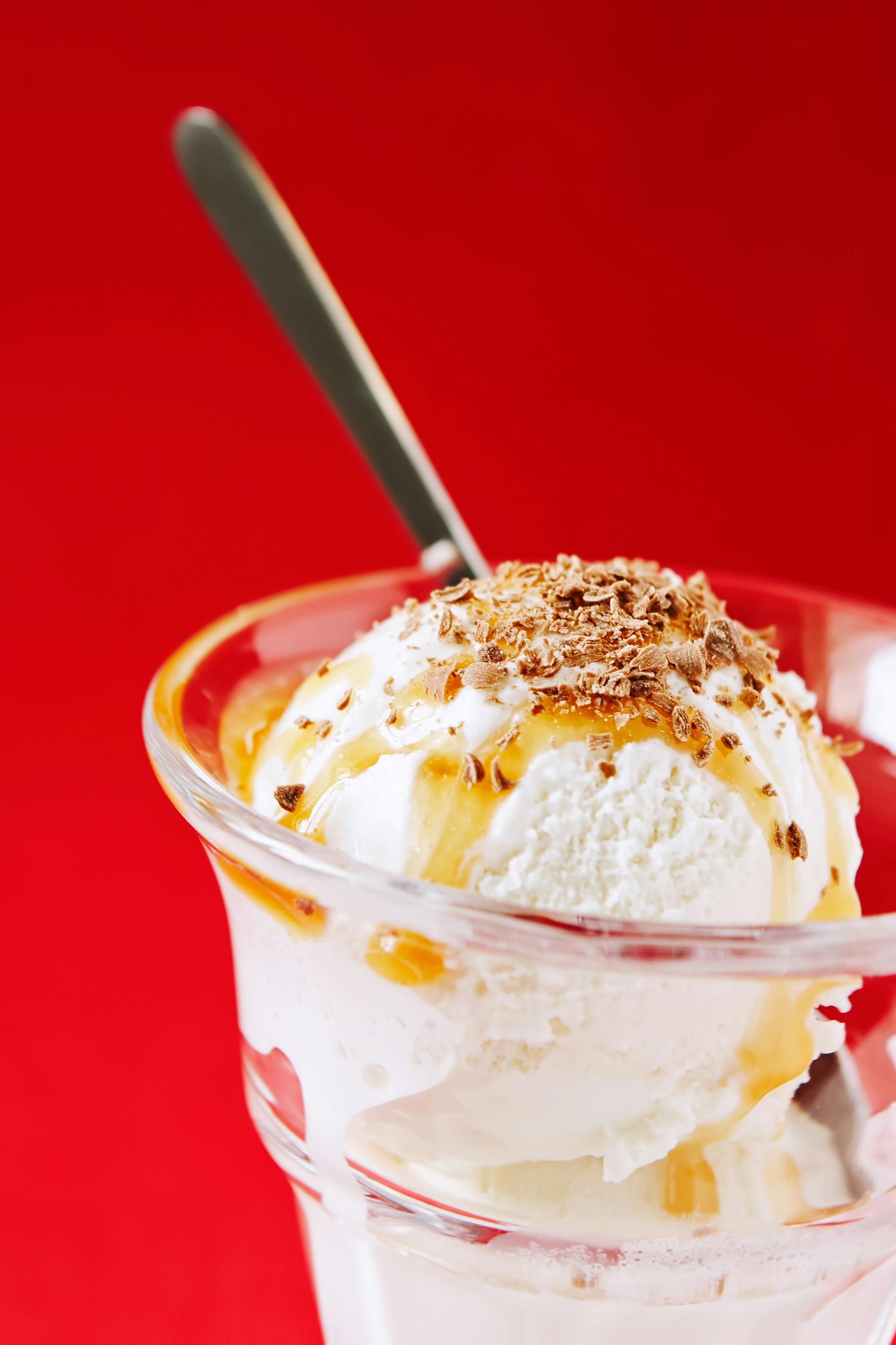 An ice cream sundae | Source: Pexels