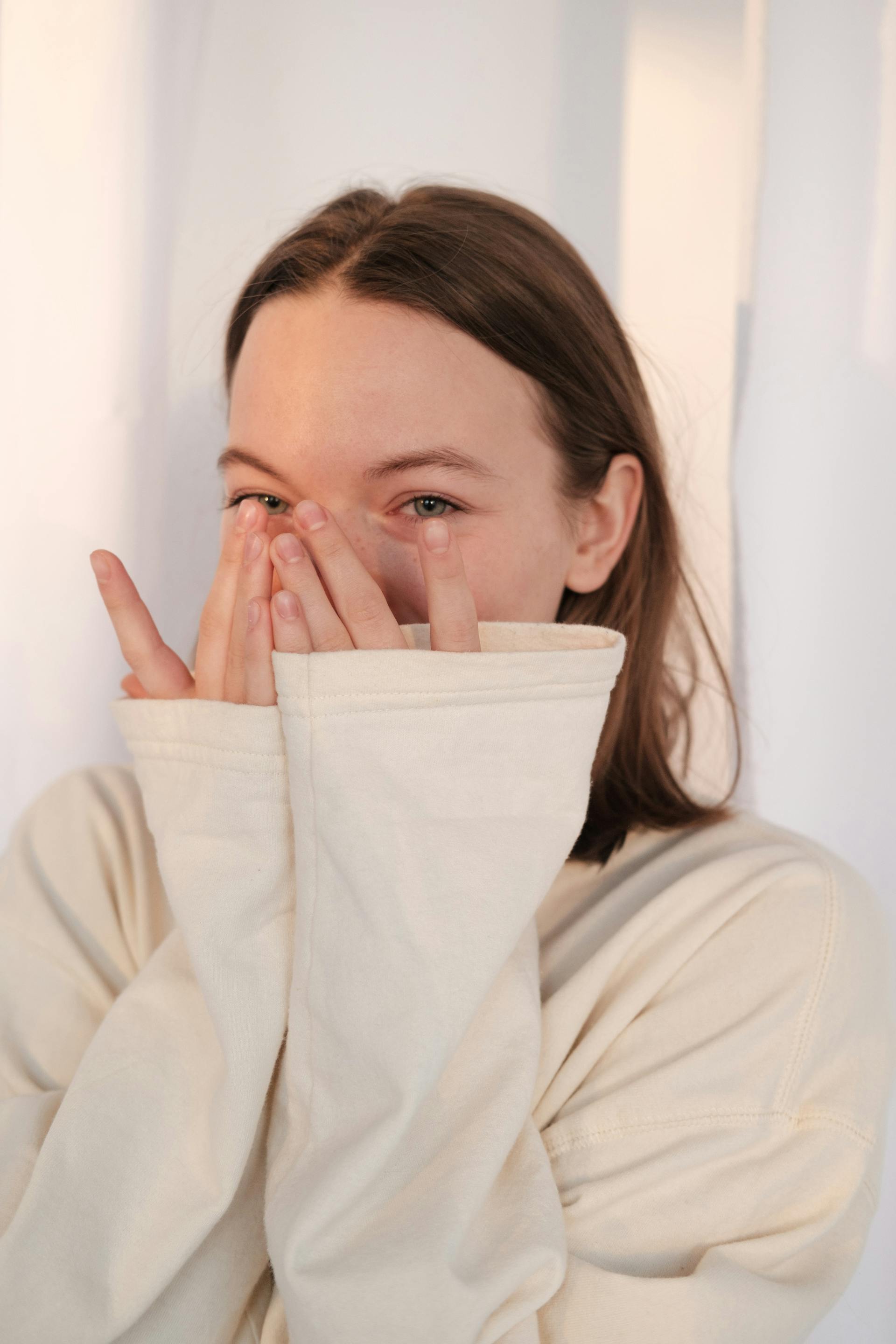 An excited and thrilled woman | Source: Pexels