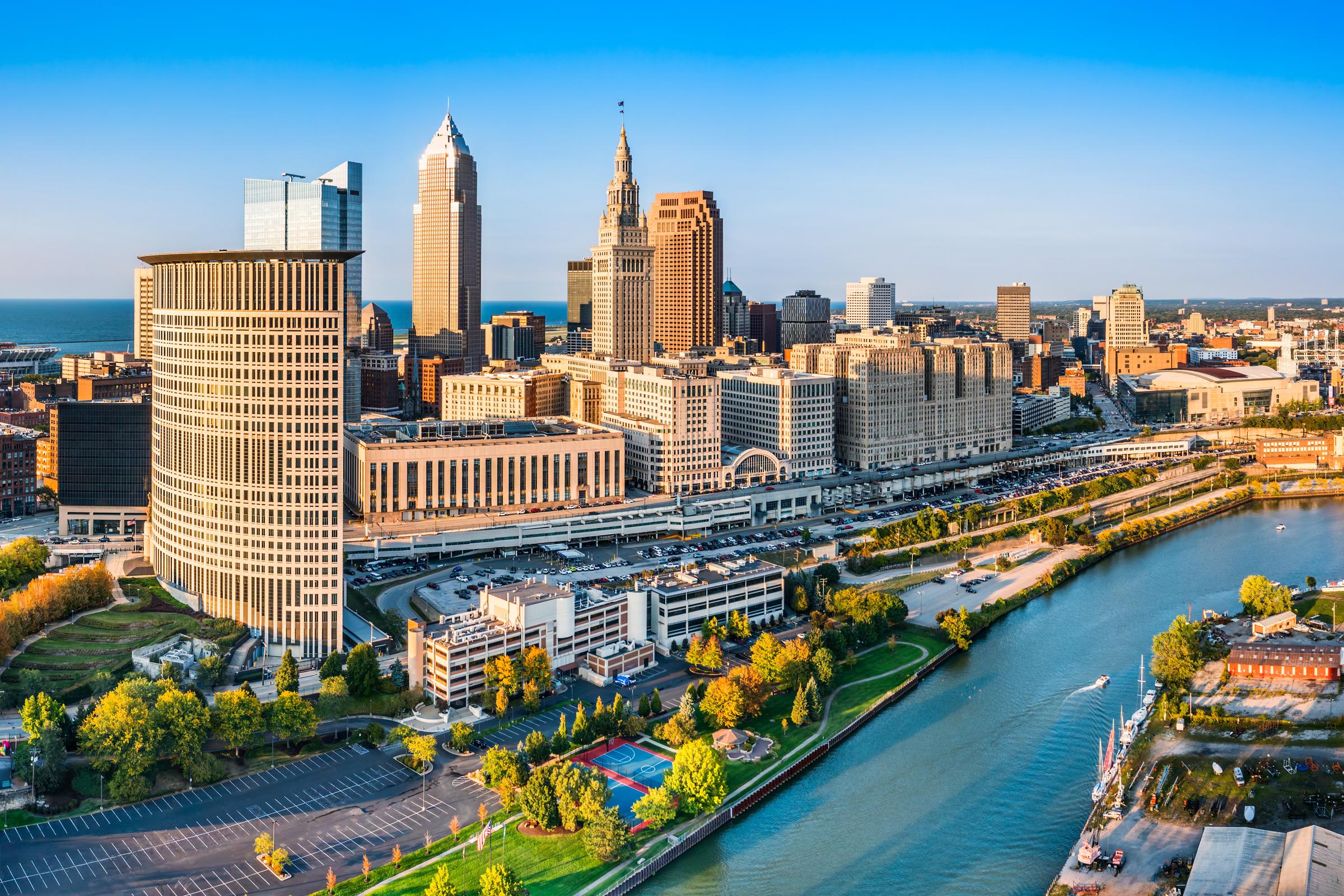 Aerial view of Cleveland, Ohio skyline at sunset | Source: Getty Images