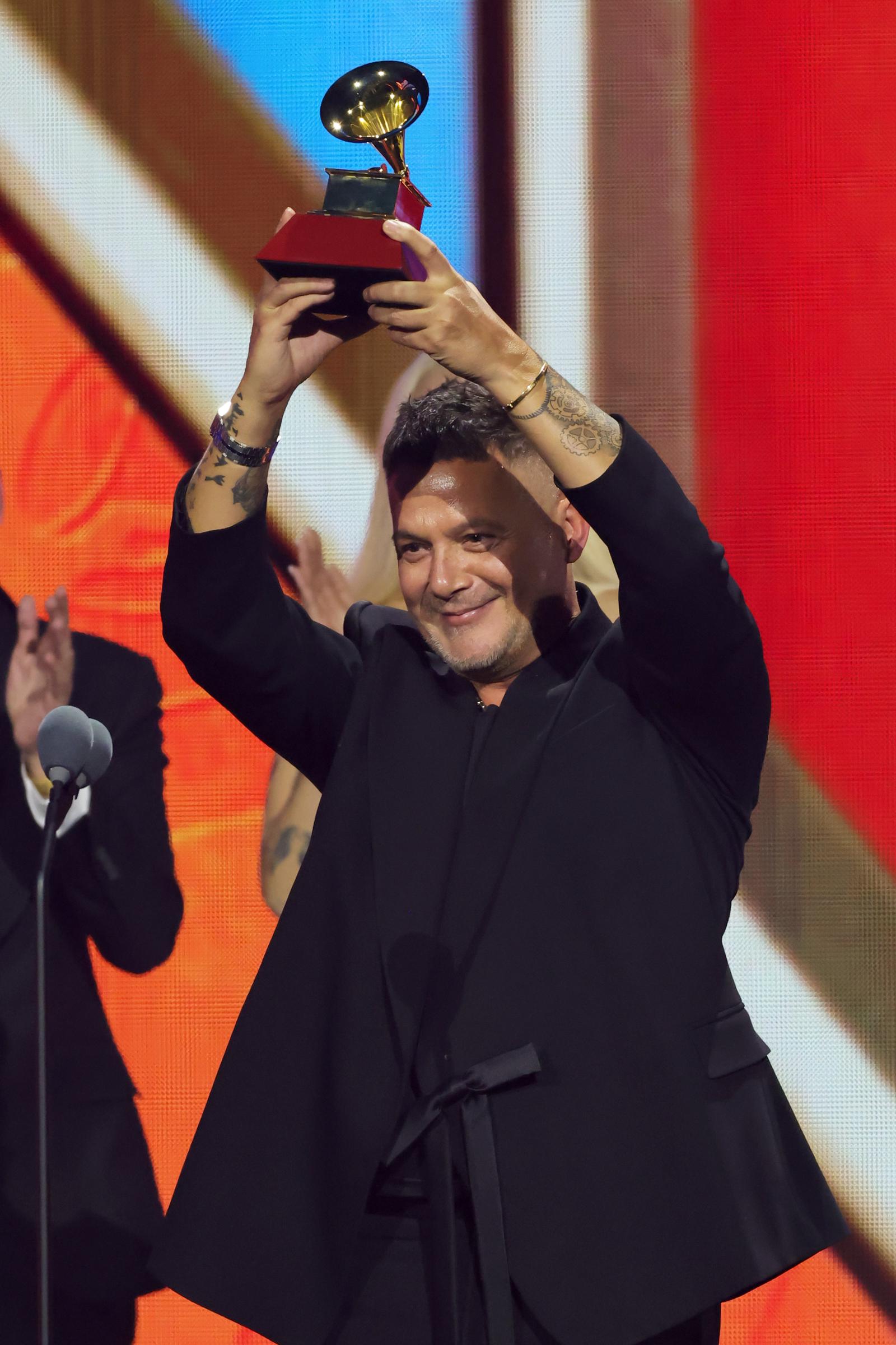 Alejandro Sanz accepting the Record of the Year award during the 26th Annual Latin Grammy Awards on November 13, 2025, in Las Vegas, Nevada. | Source: Getty Images