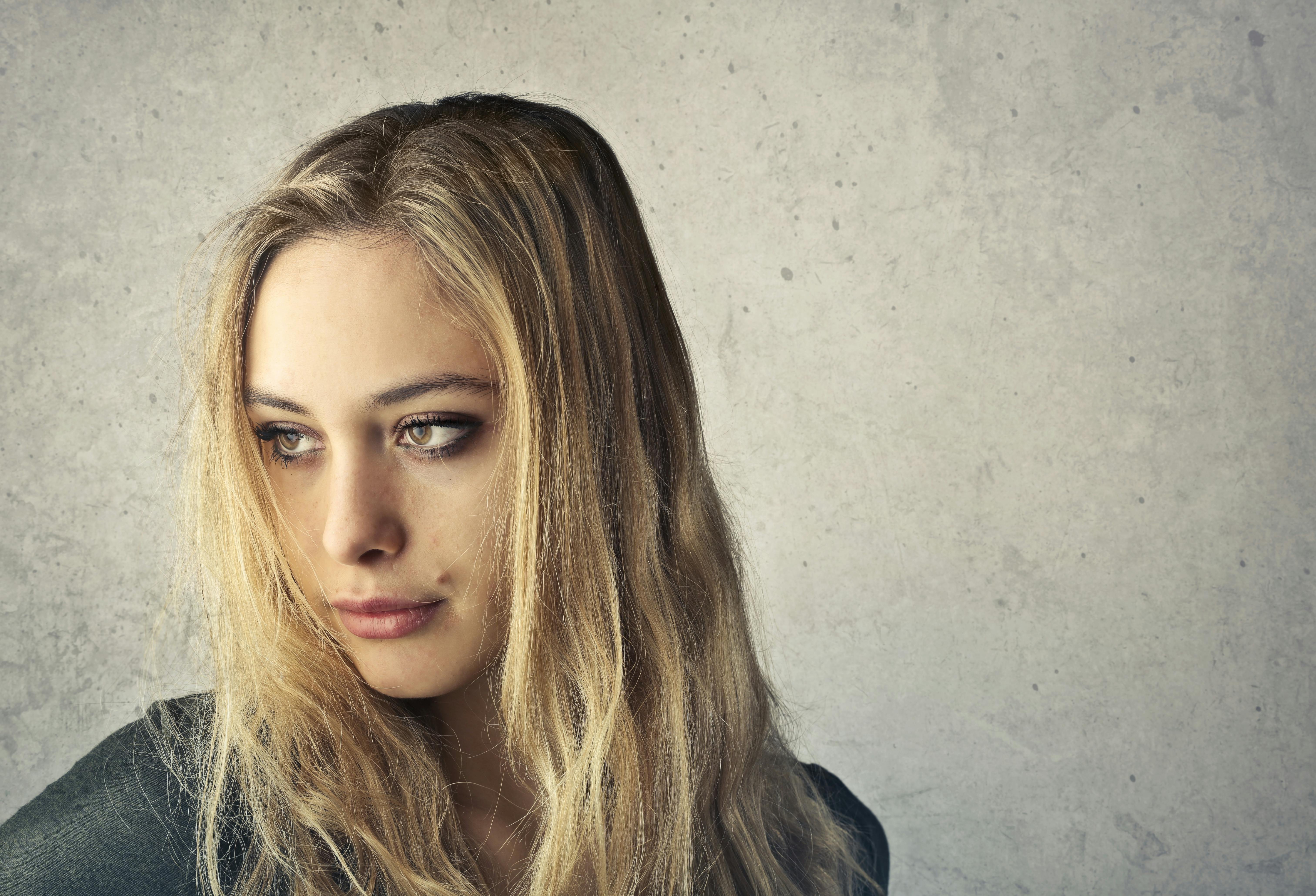 An annoyed woman | Source: Pexels