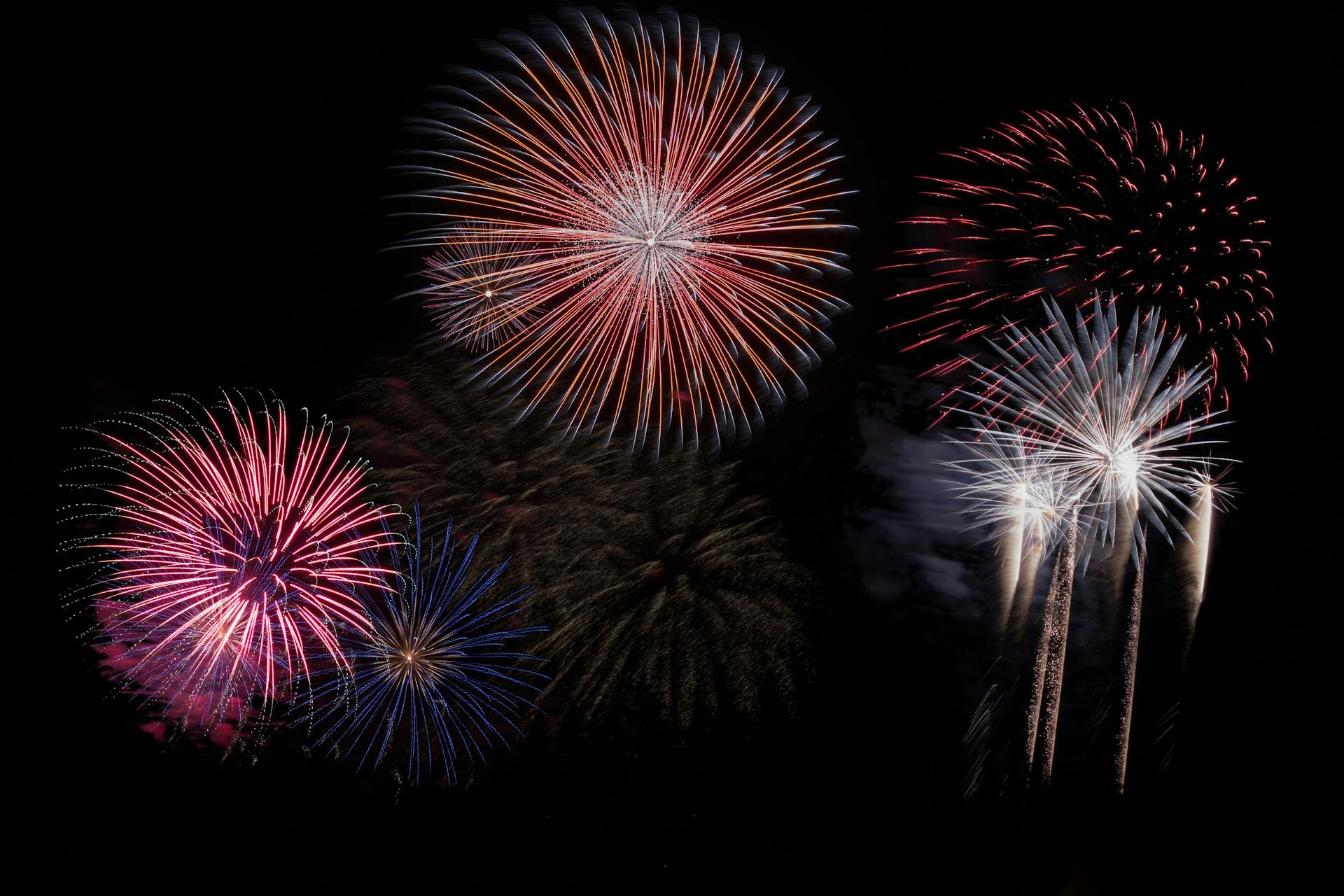 Fireworks at night | Source: Pexels