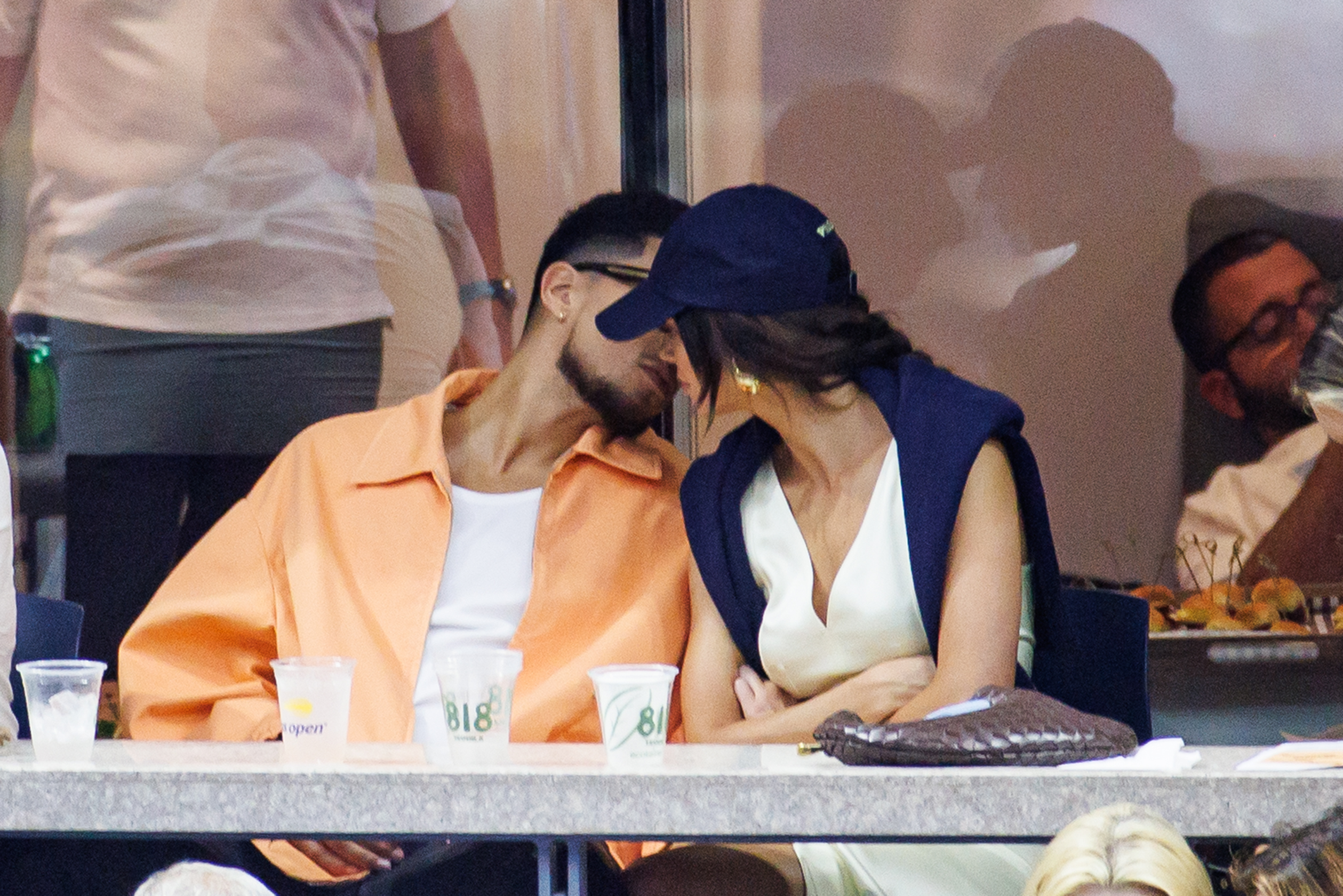 Kendall Jenner and boyfriend Devin Booker watch Carlos Alcaraz of Spain against Casper Ruud of Norway in the final of the men's singles at the USTA Billie Jean King National Tennis Center on September 11, 2022 in New York City. | Source: Getty Images