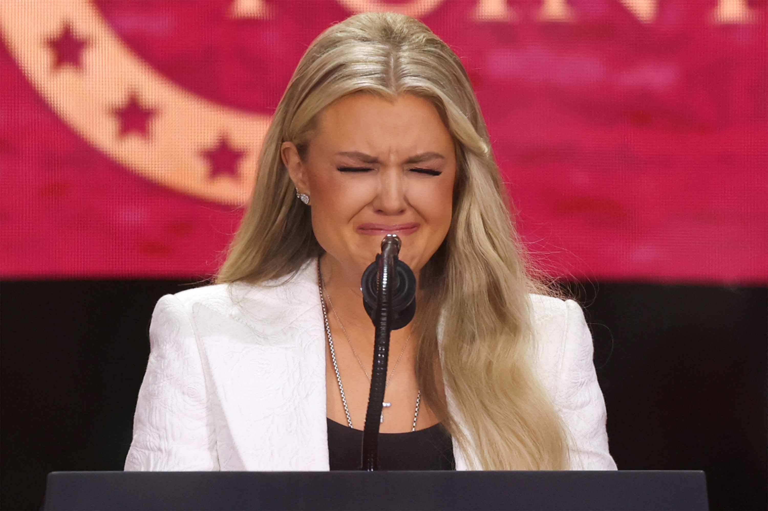 Erika Kirk breaks down in tears at Charlie Kirk’s memorial service in Arizona on September 21, 2025 | Source: Getty Images