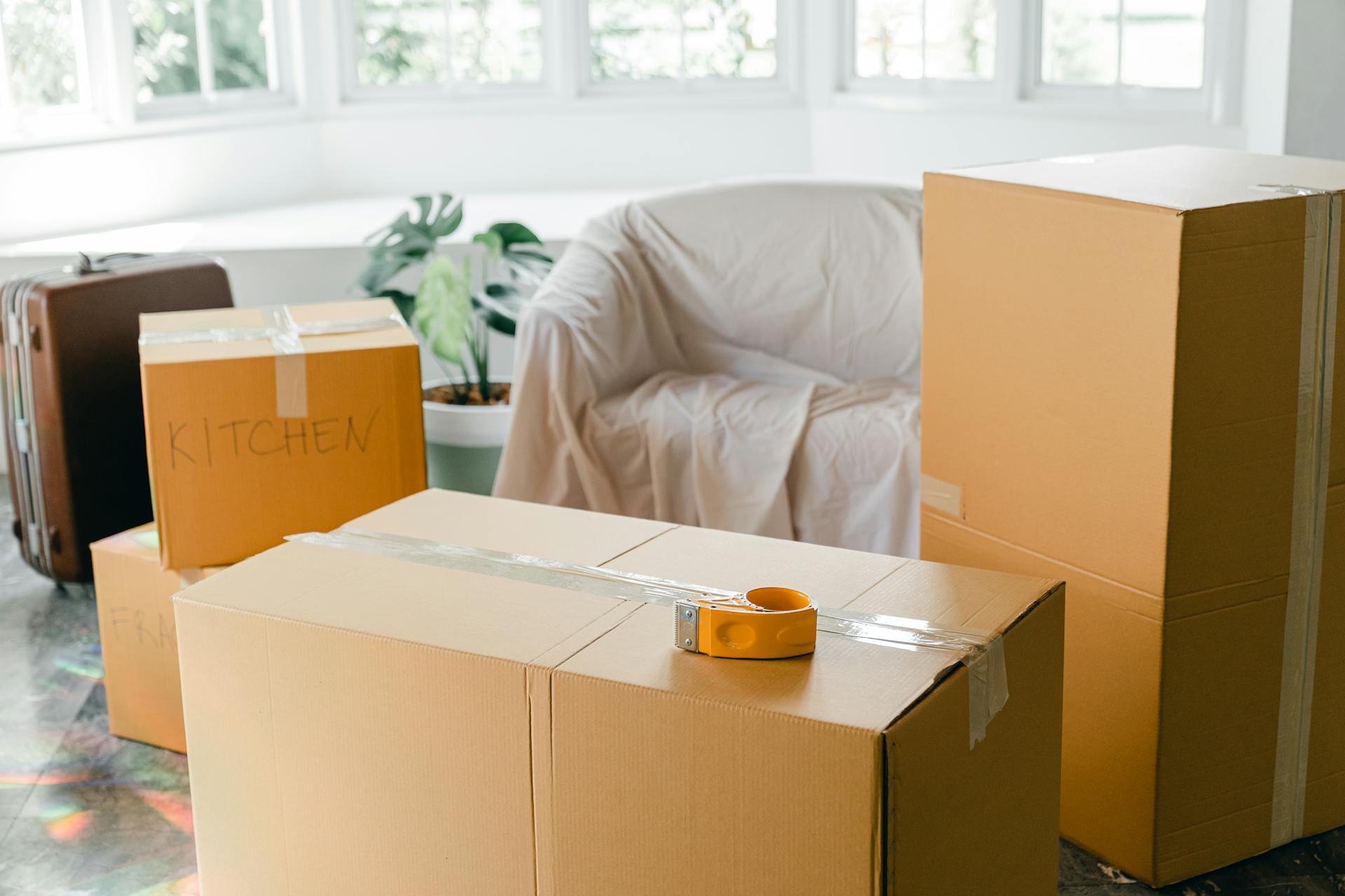 Packed boxes | Source: Pexels