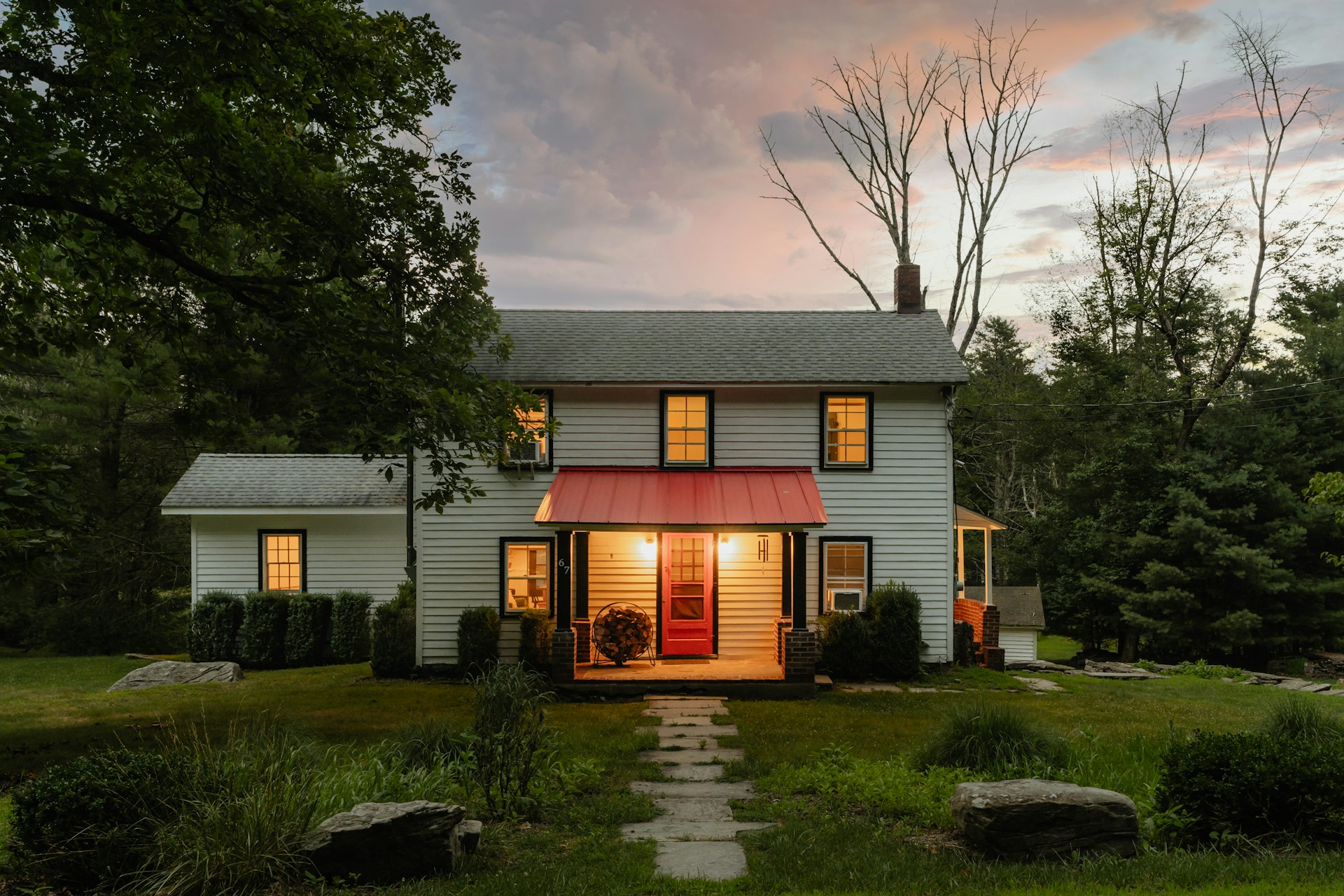 A suburban house | Source: Unsplash