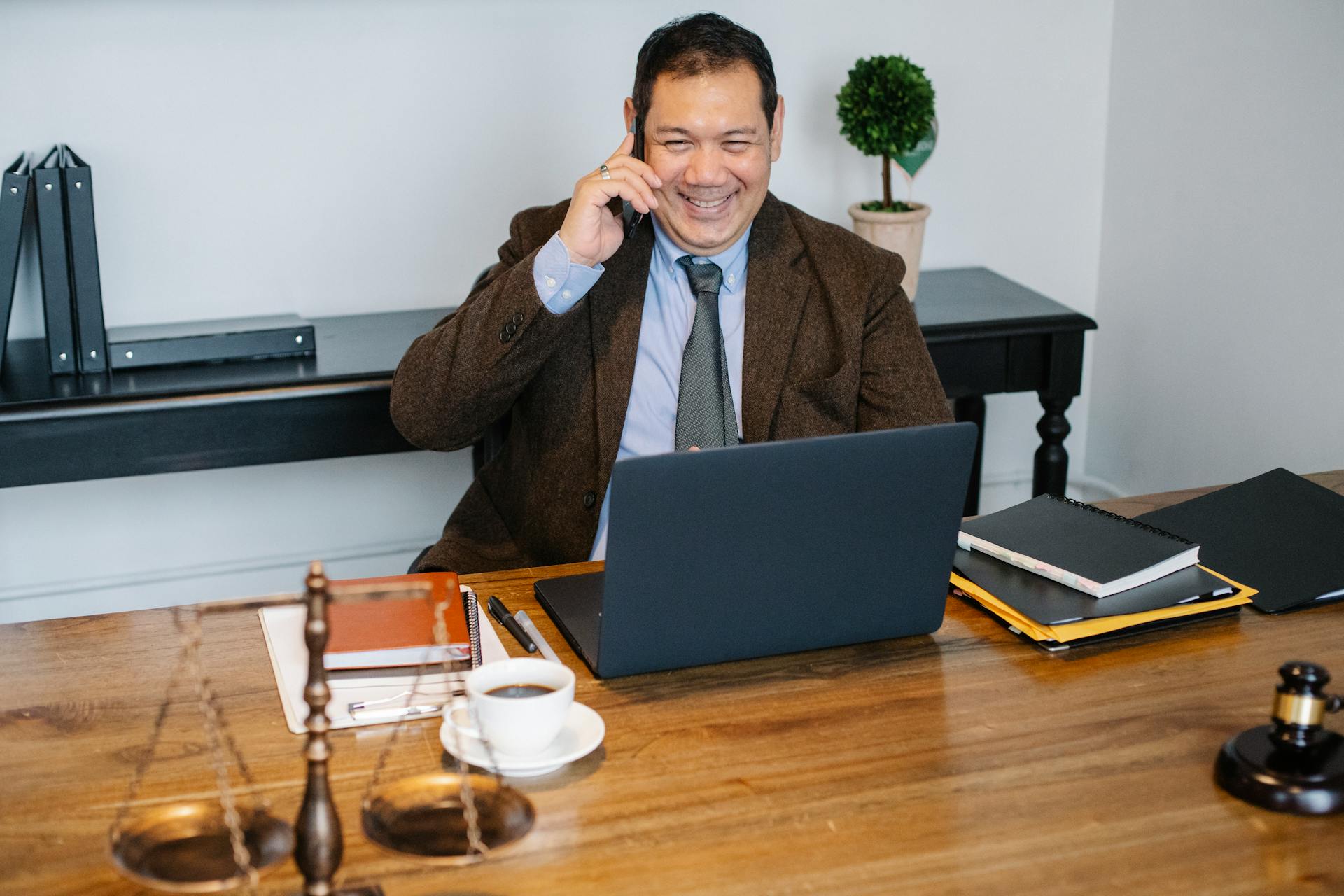My Daughter Told Me Not to Visit Her Family Again — Days Later, She Was at My Door Begging 6 A lawyer talking on the phone | Source: Pexels