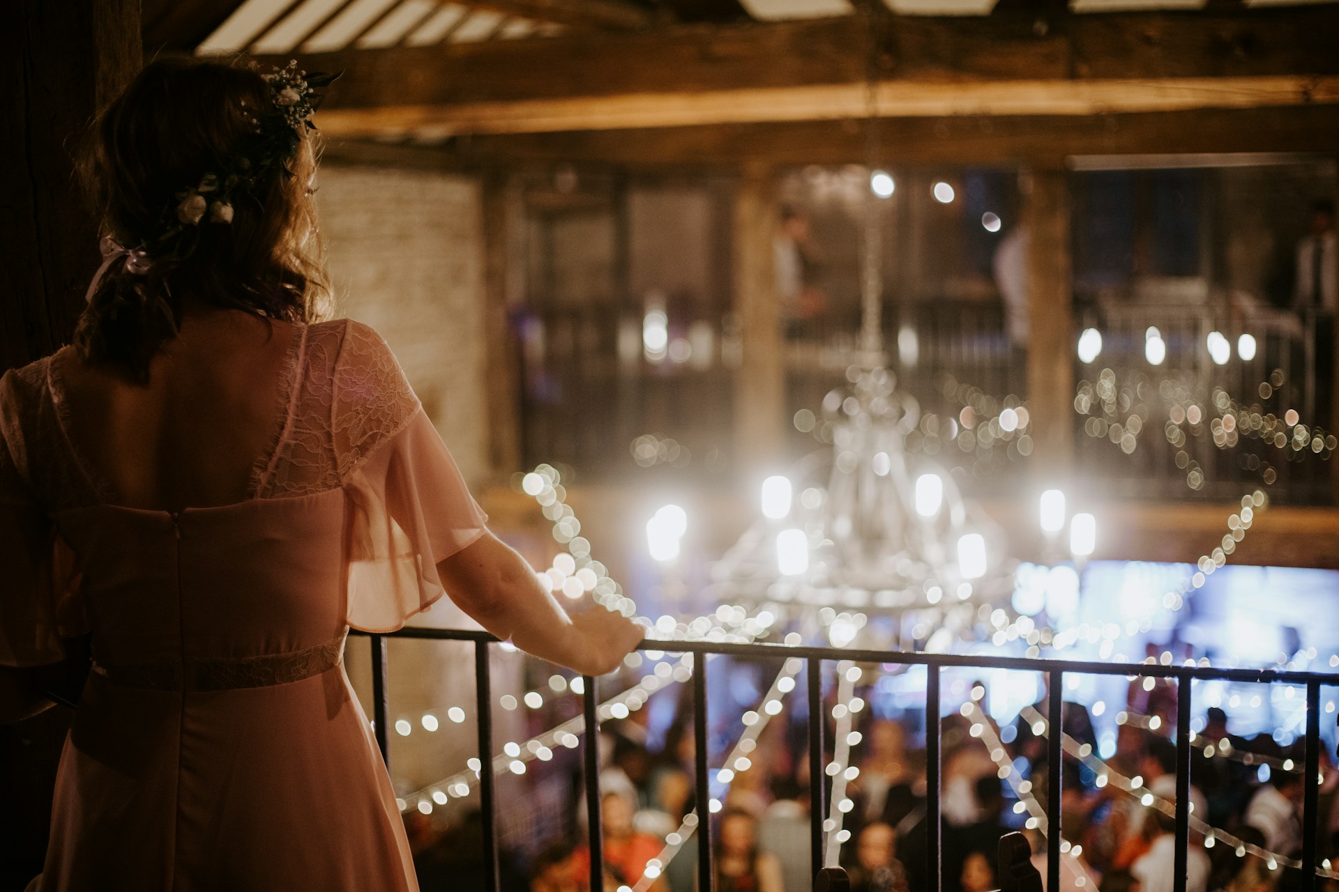 My Sister Made Me Eat in the Garage at Her Wedding Because 'There Wasn't Enough Space for Everyone Inside' 6 A woman at a wedding venue | Source: Unsplash