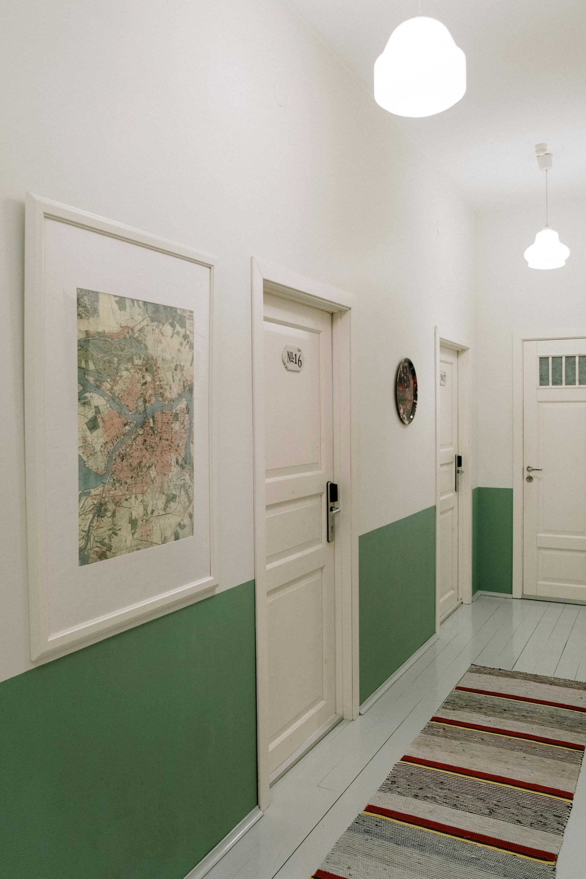An apartment hallway | Source: Pexels
