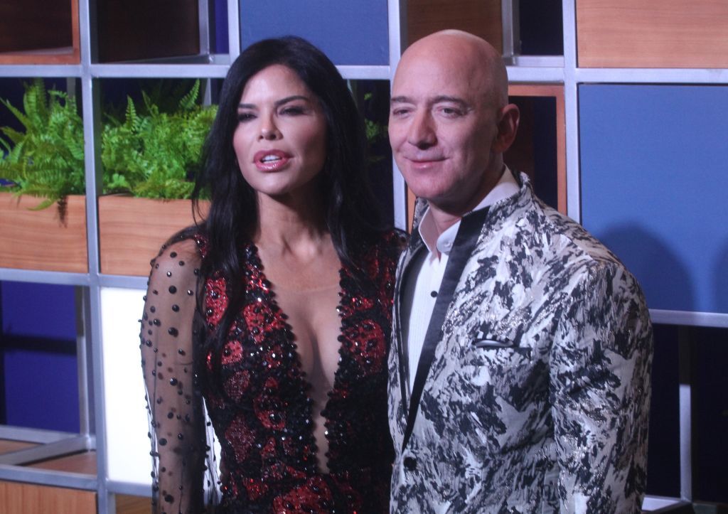 Lauren Sánchez and Jeff Bezos | Source: Getty Images