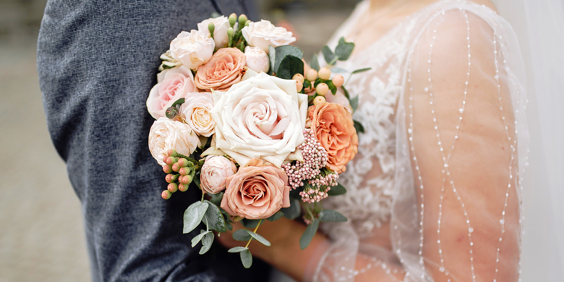 A bride and groom | Source: Freepik