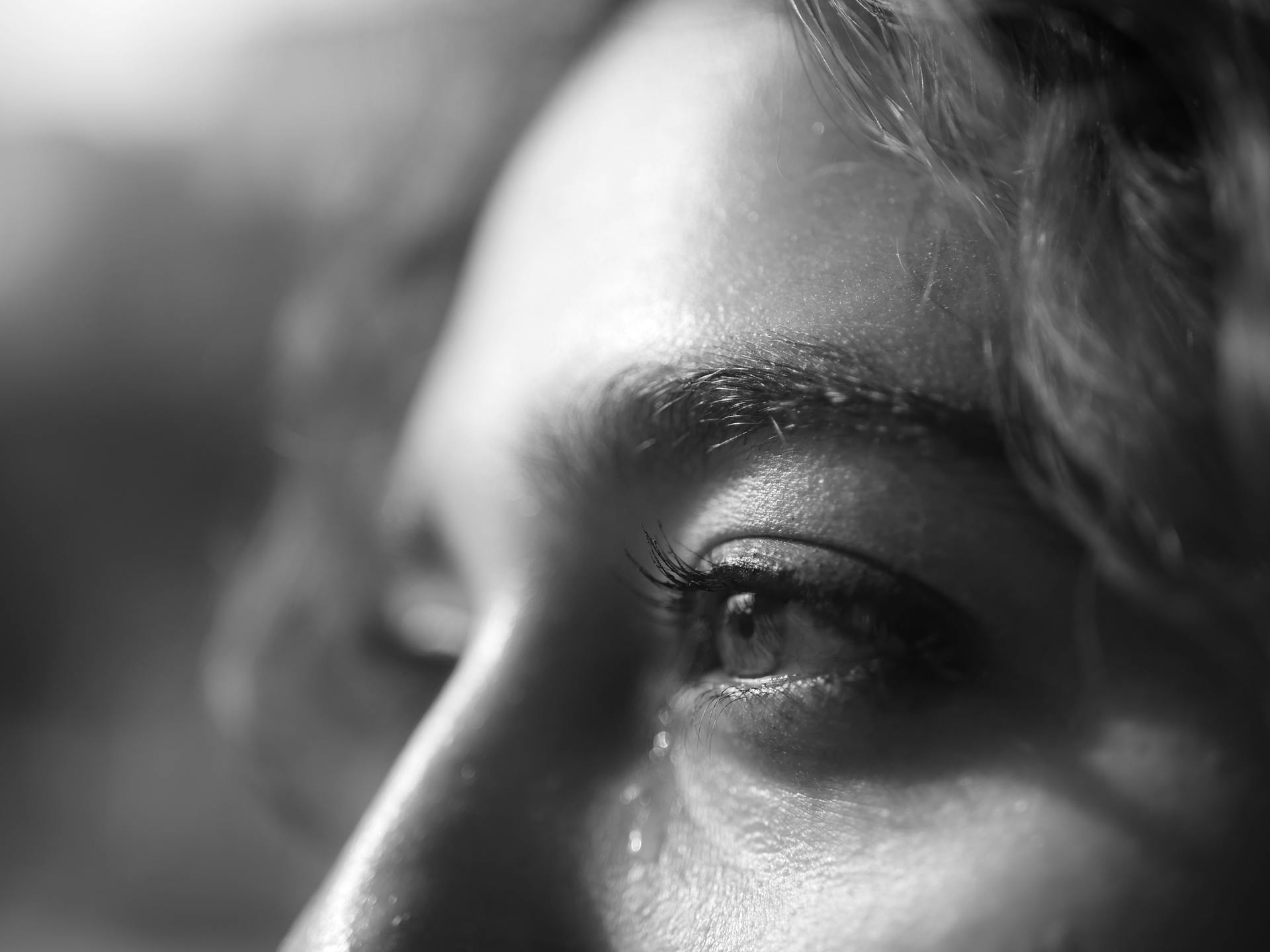 An emotional woman in tears | Source: Pexels