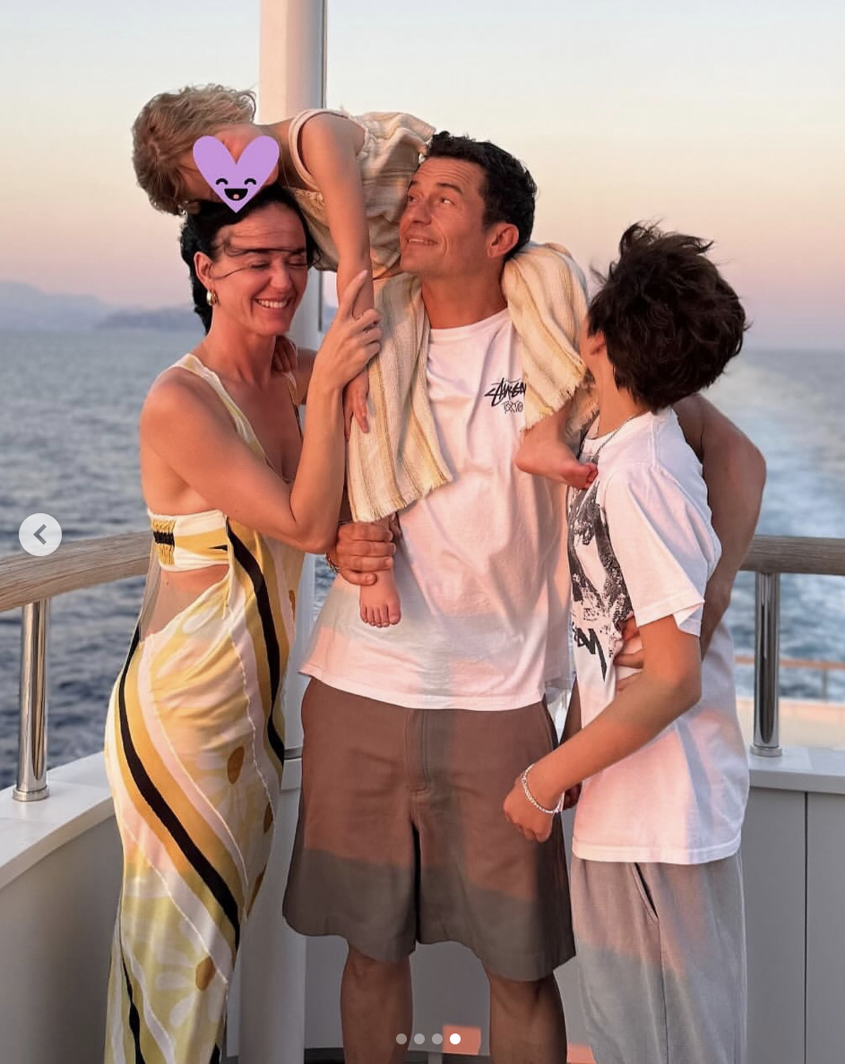 Katy Perry and Orlando Bloom with Daisy Dove and Flynn, posted on July 9, 2025. | Source: Instagram/orlandobloom