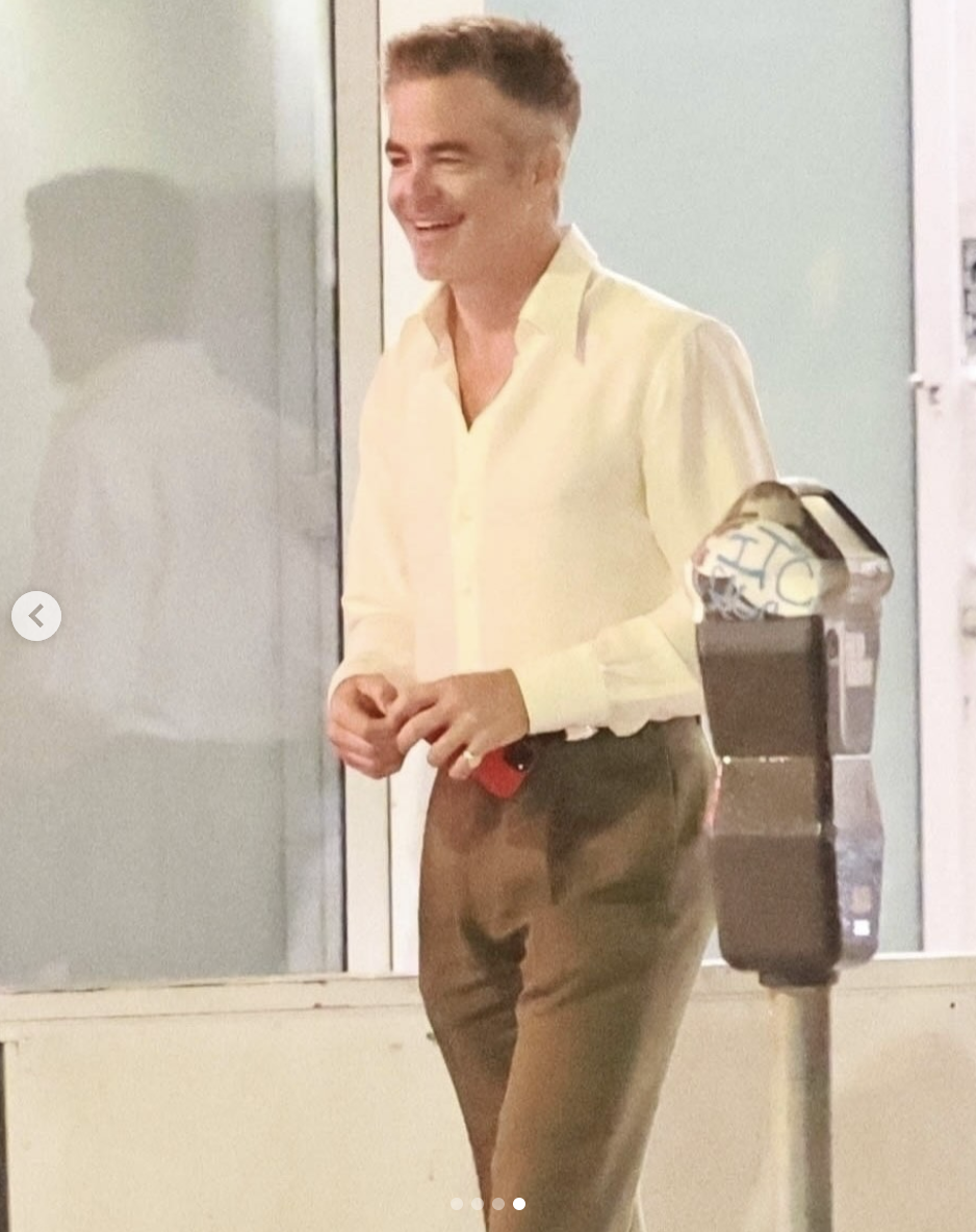 Chris Pine photographed in Los Angeles, California on September 25, 2025. | Source: Instagram/justjared