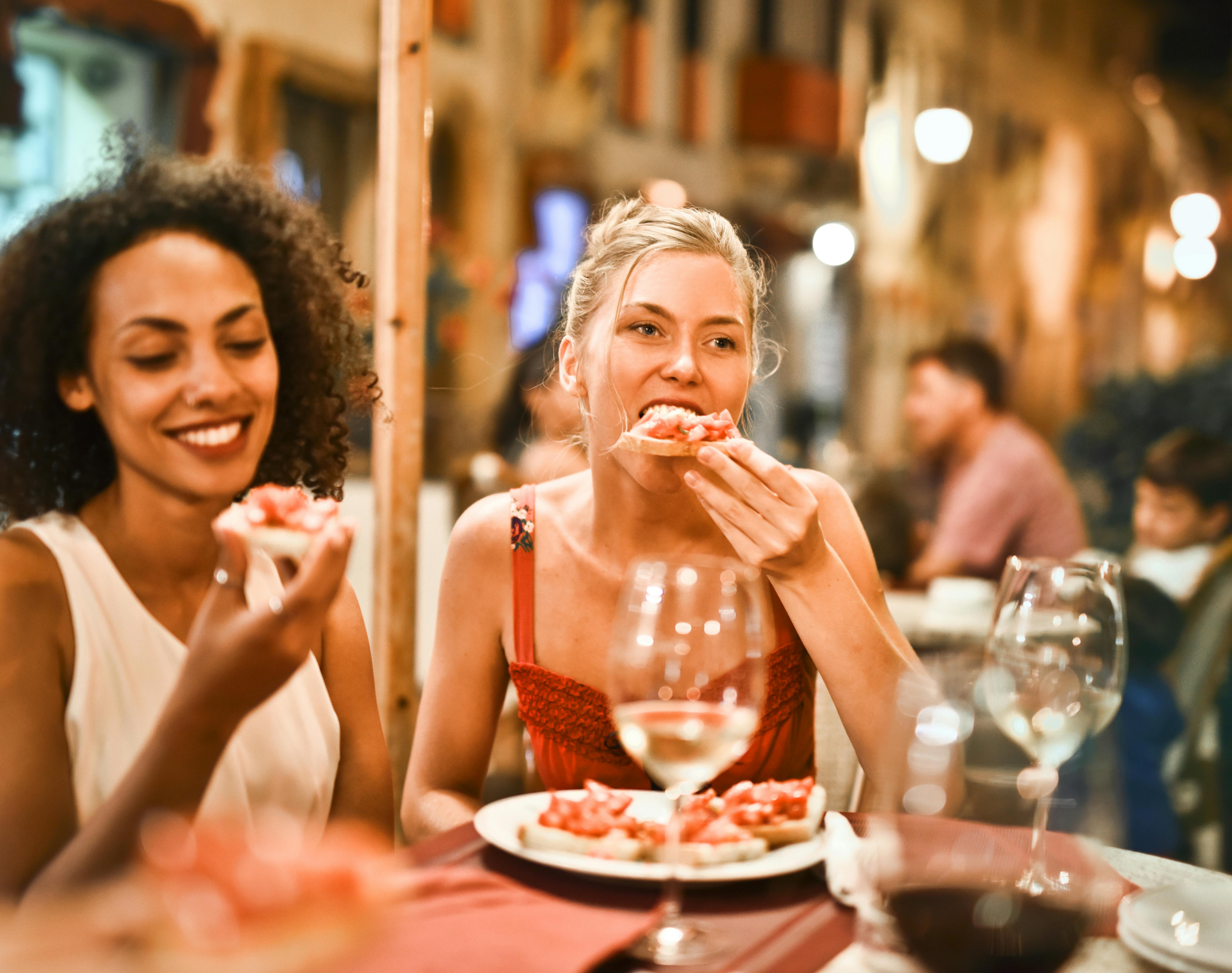 People having dinner | Source: Pexels