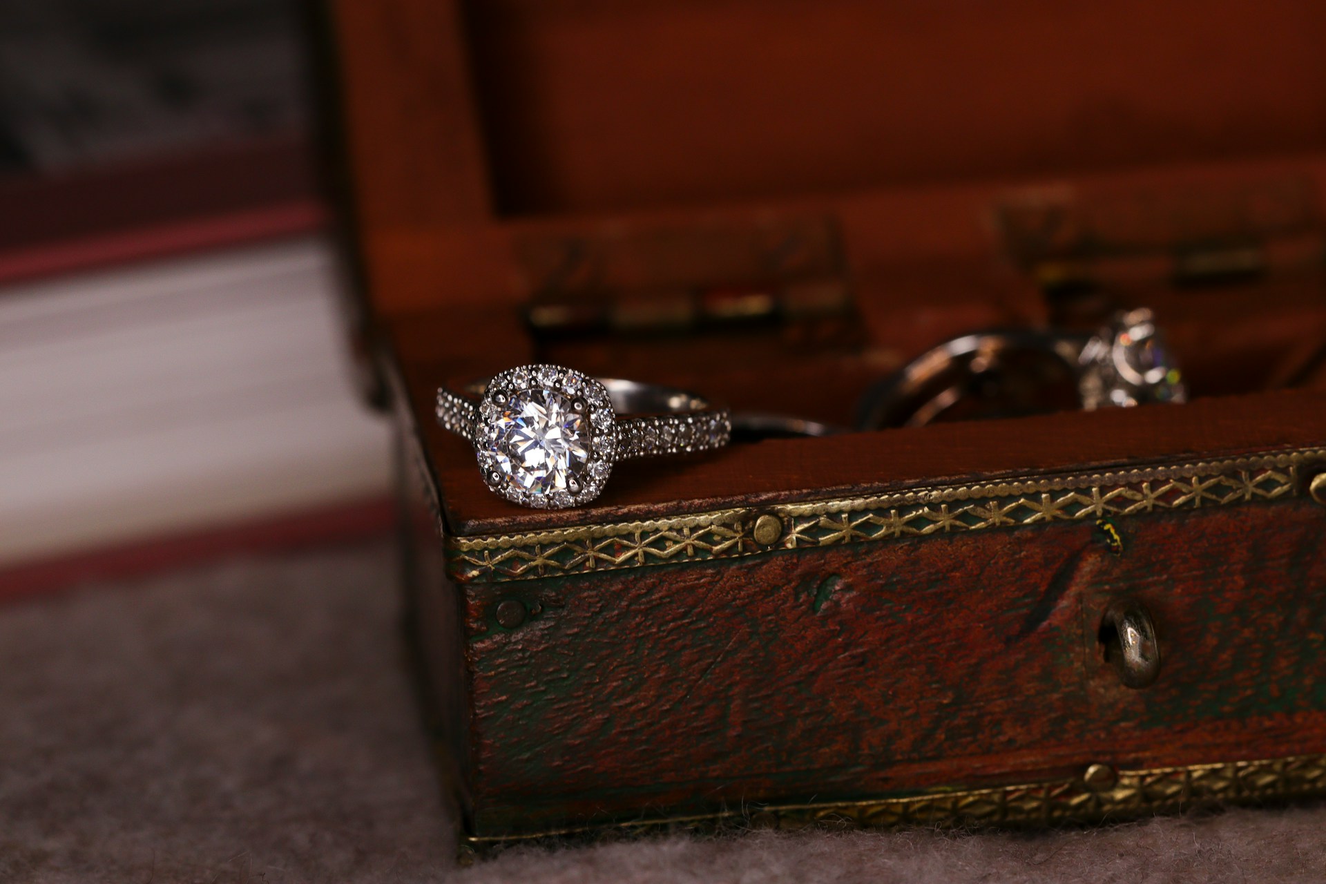 Jewelry in a wooden box | Source: Unsplash