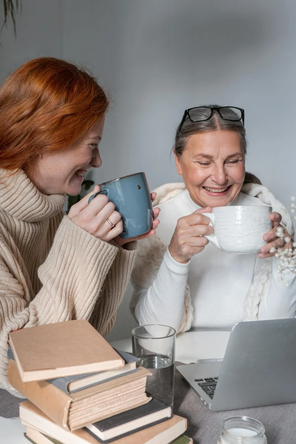 Two women enjoying tea | Source: Pexels